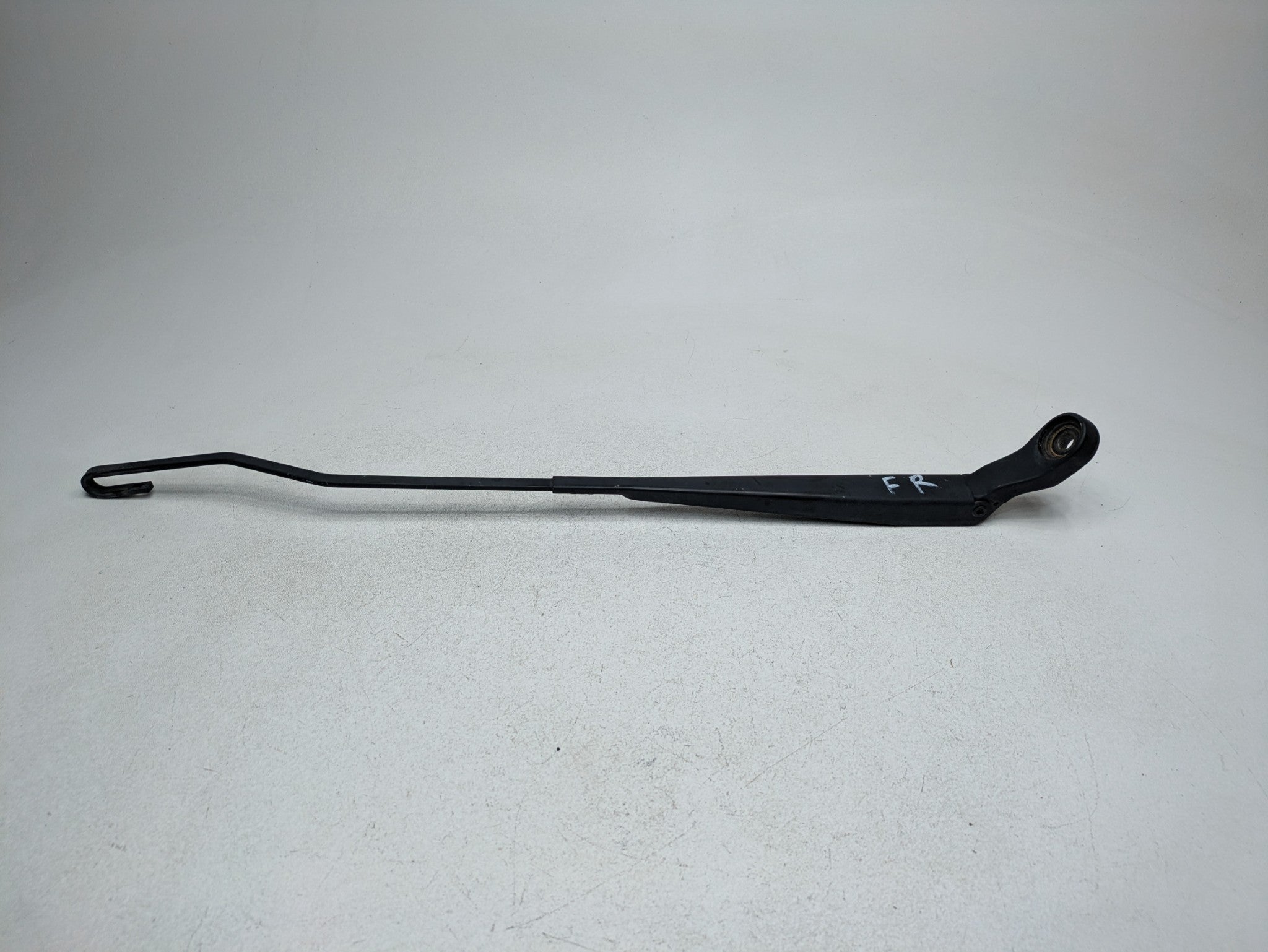 2009 - 2012 OEM FORD FLEX FRONT RIGHT PASSENGER SIDE WINDSHIELD WIPER ARM