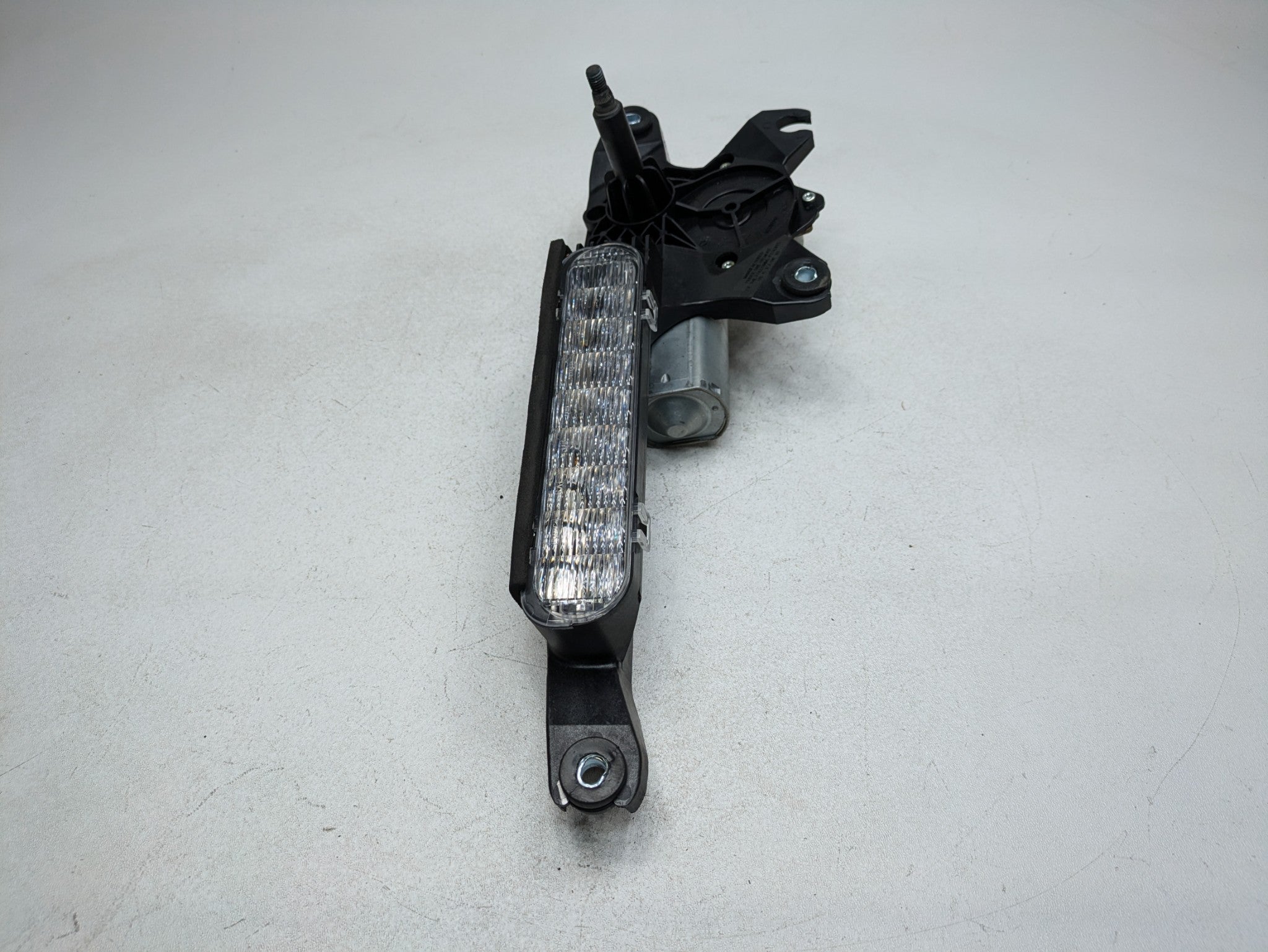 2009 - 2012 OEM FORD FLEX REAR TRUNK WIPER MOTOR WITH BRAKE THIRD LIGHT ASSEMBLY