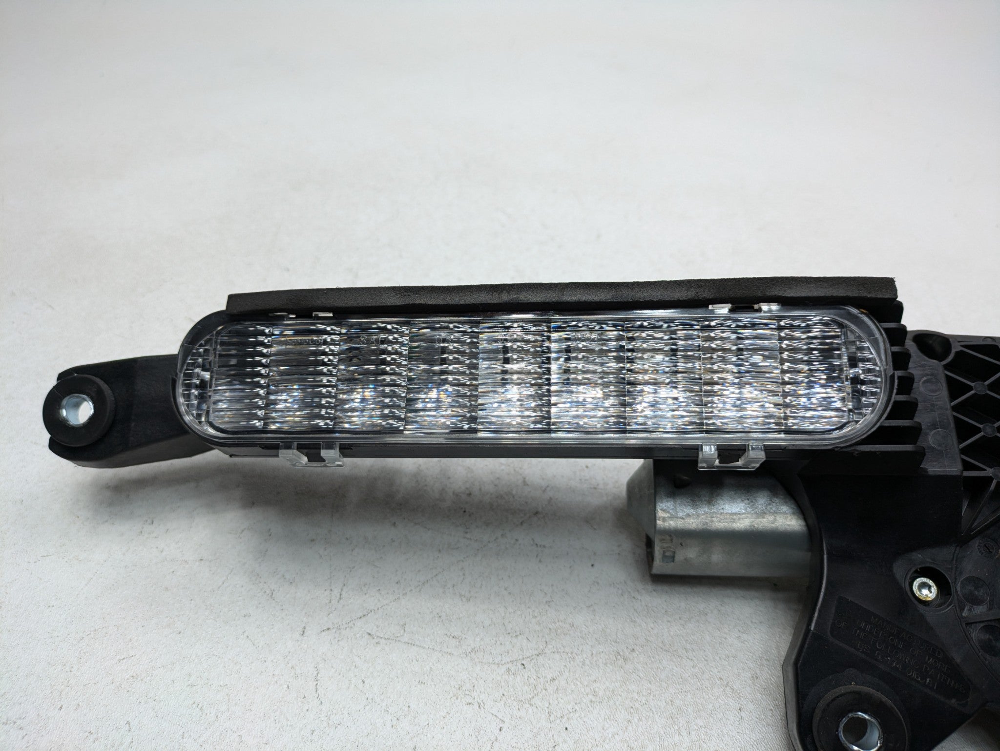 2009 - 2012 OEM FORD FLEX REAR TRUNK WIPER MOTOR WITH BRAKE THIRD LIGHT ASSEMBLY