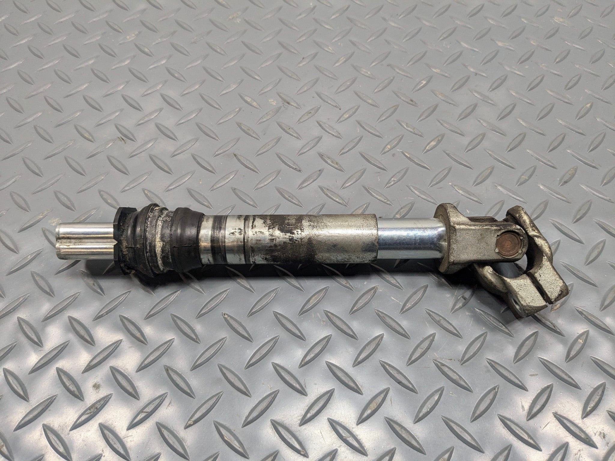 2009 - 2012 OEM FORD FLEX INTERMEDIATE STEERING COLUMN SHAFT ASSEMBLY