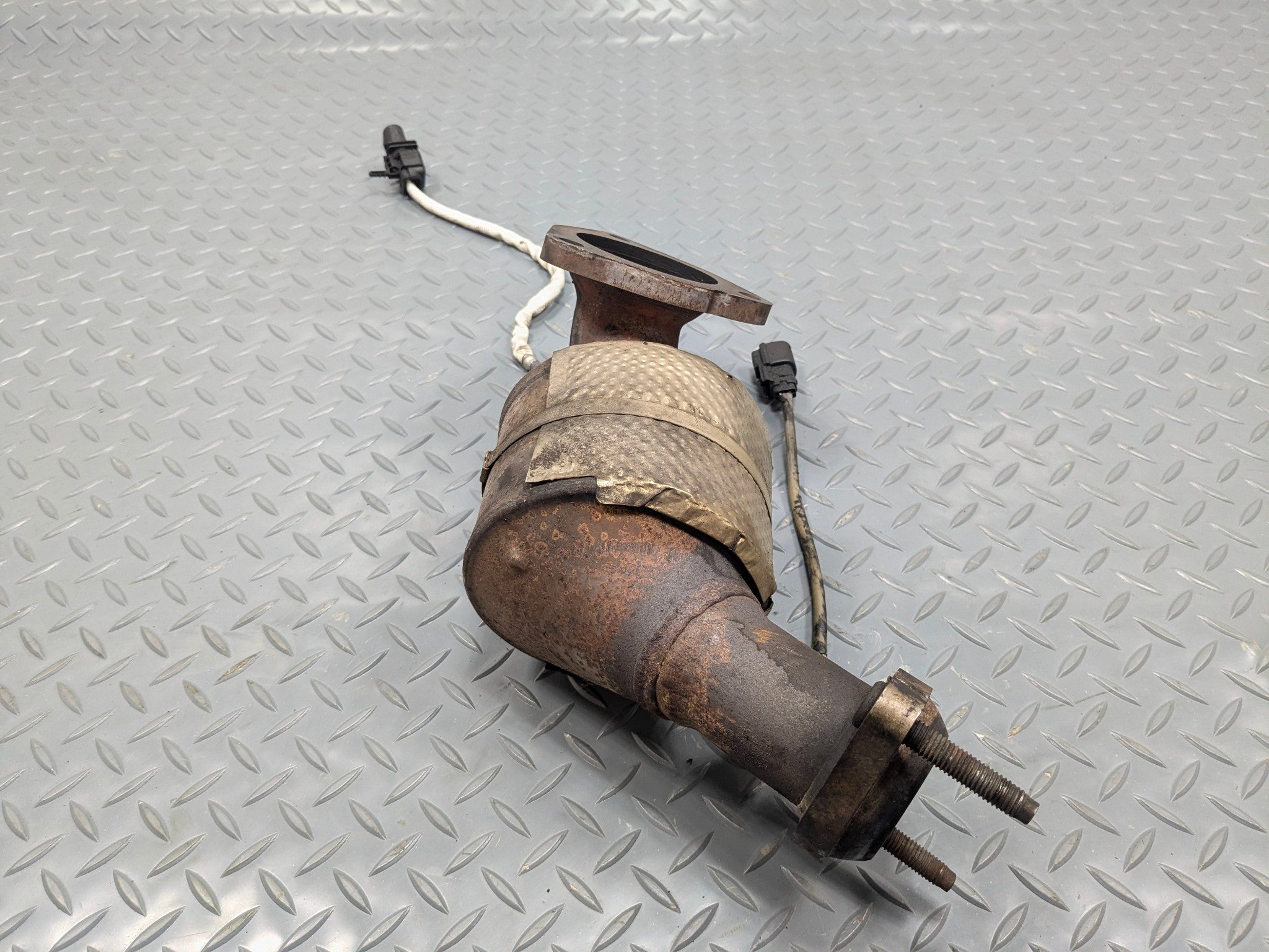 2009 - 2012 OEM FORD FLEX REAR LEFT SIDE EXHAUST MANIFOLD DOWNPIPE
