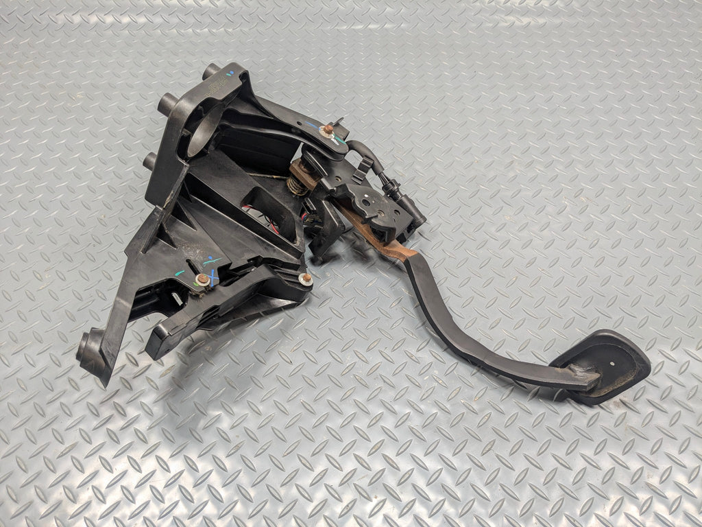 2009 - 2012 OEM FORD FLEX BRAKE STOP FOOT PEDAL AND SENSOR ASSEMBLY
