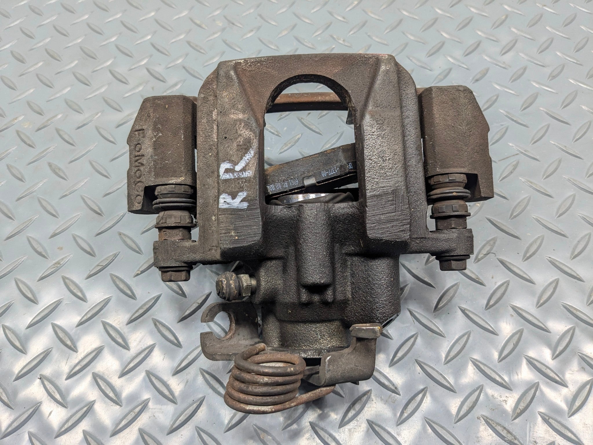2009 - 2012 OEM FORD FLEX REAR RIGHT PASSENGER SIDE BRAKE CALIPER ASSEMBLY