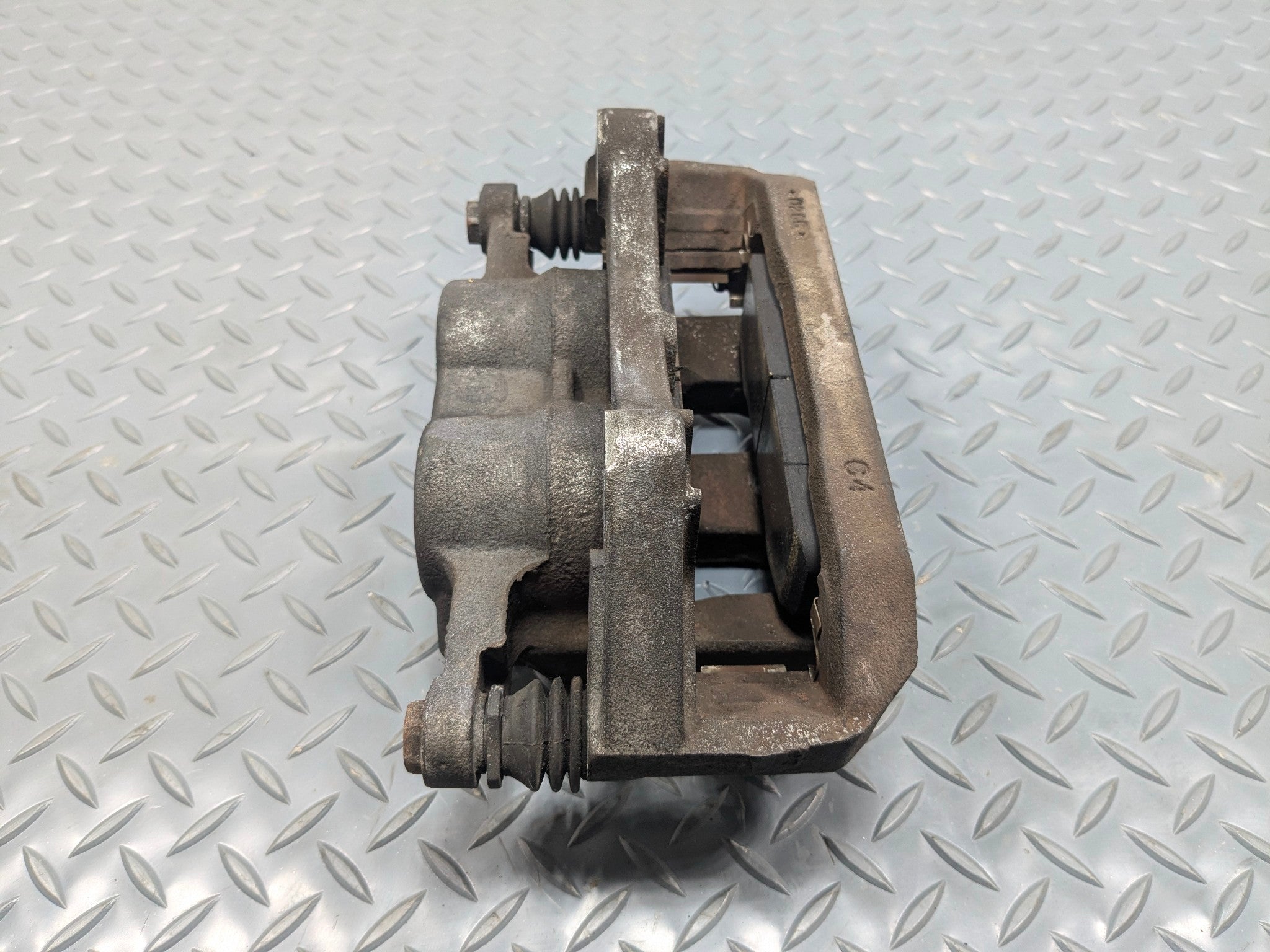 2009 - 2012 OEM FORD FLEX FRONT LEFT DRIVER SIDE BRAKE CALIPER ASSEMBLY