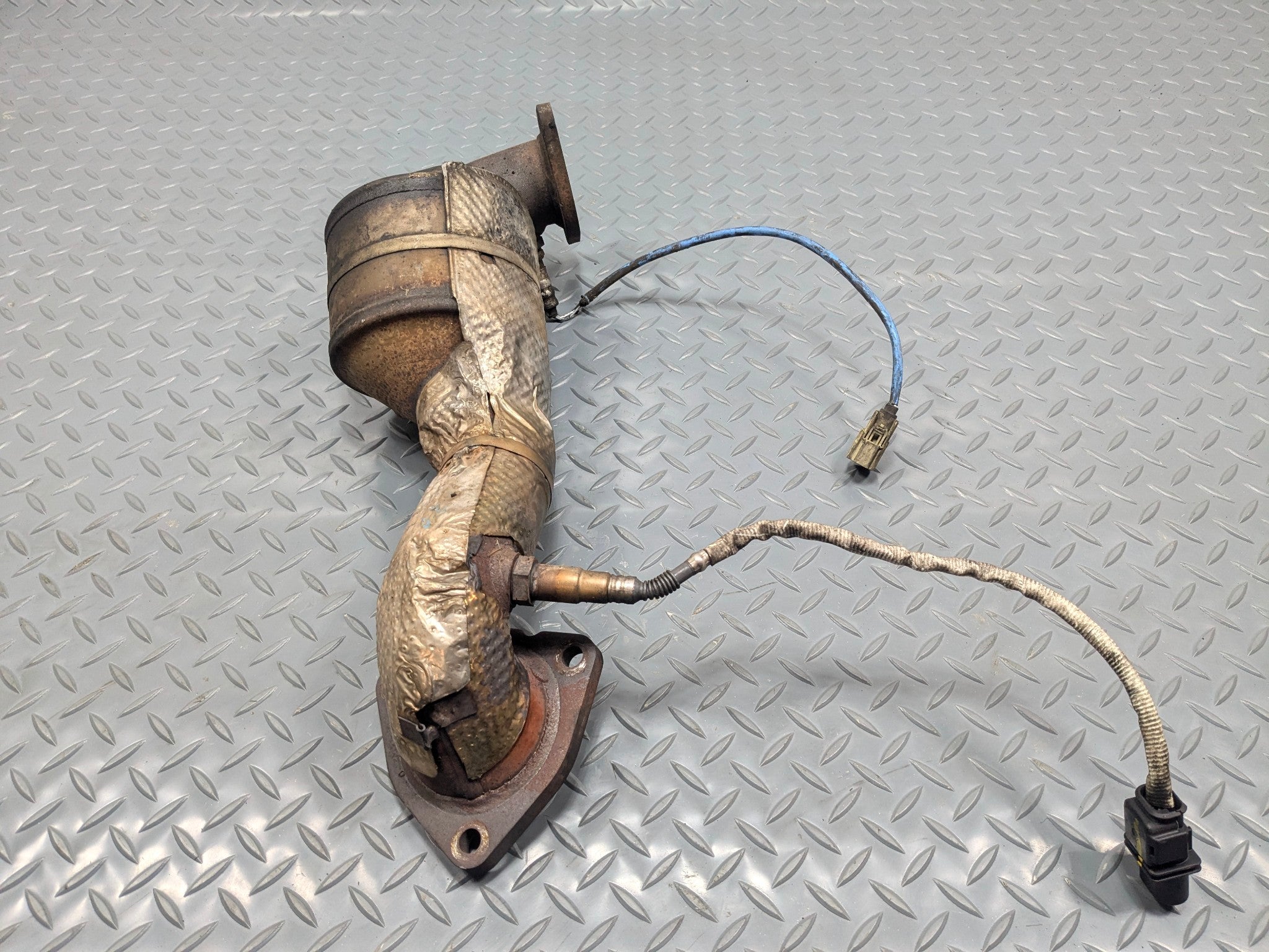 2009 - 2012 OEM FORD FLEX REAR RIGHT SIDE EXHAUST MANIFOLD DOWNPIPE