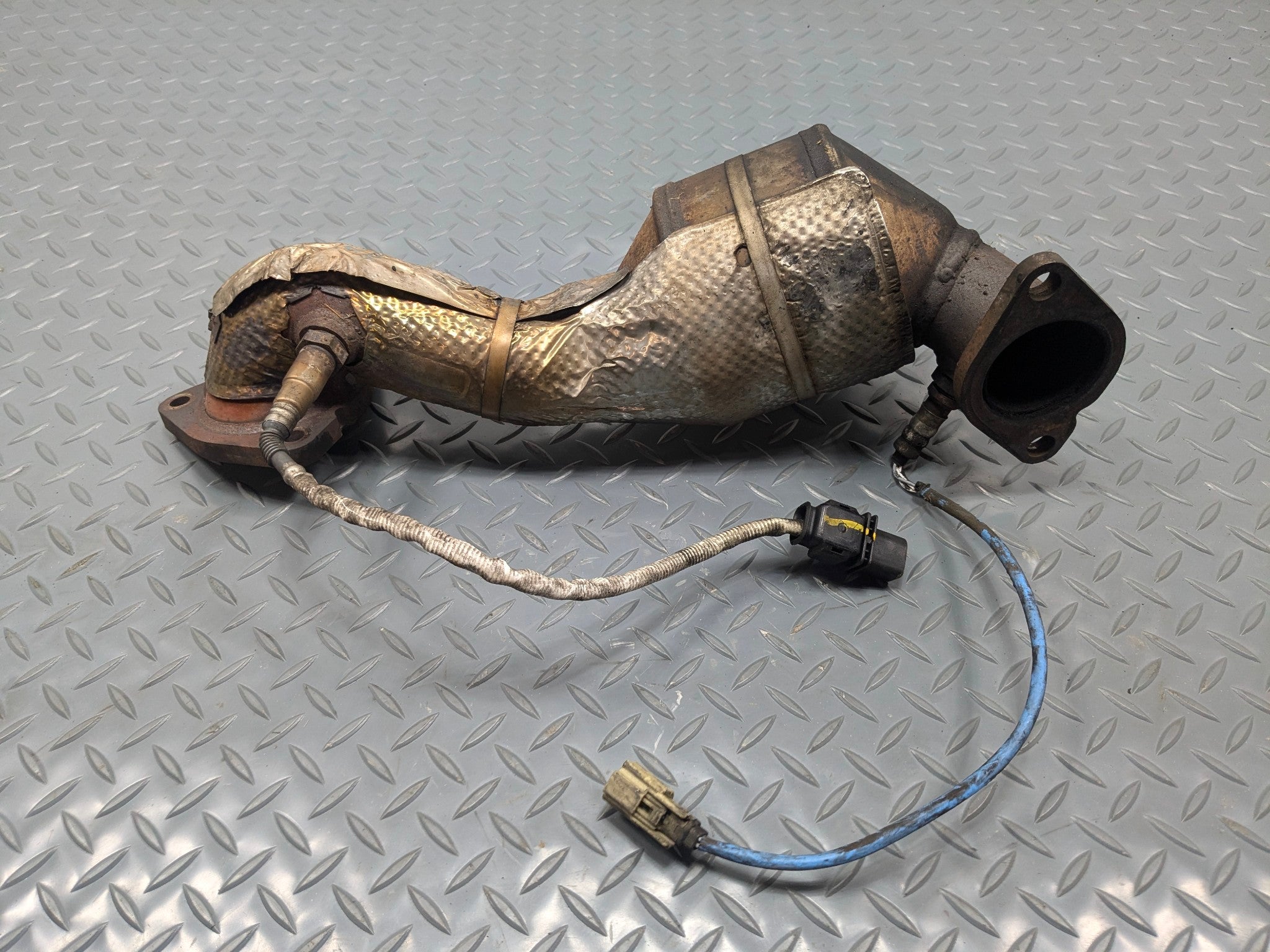 2009 - 2012 OEM FORD FLEX REAR RIGHT SIDE EXHAUST MANIFOLD DOWNPIPE