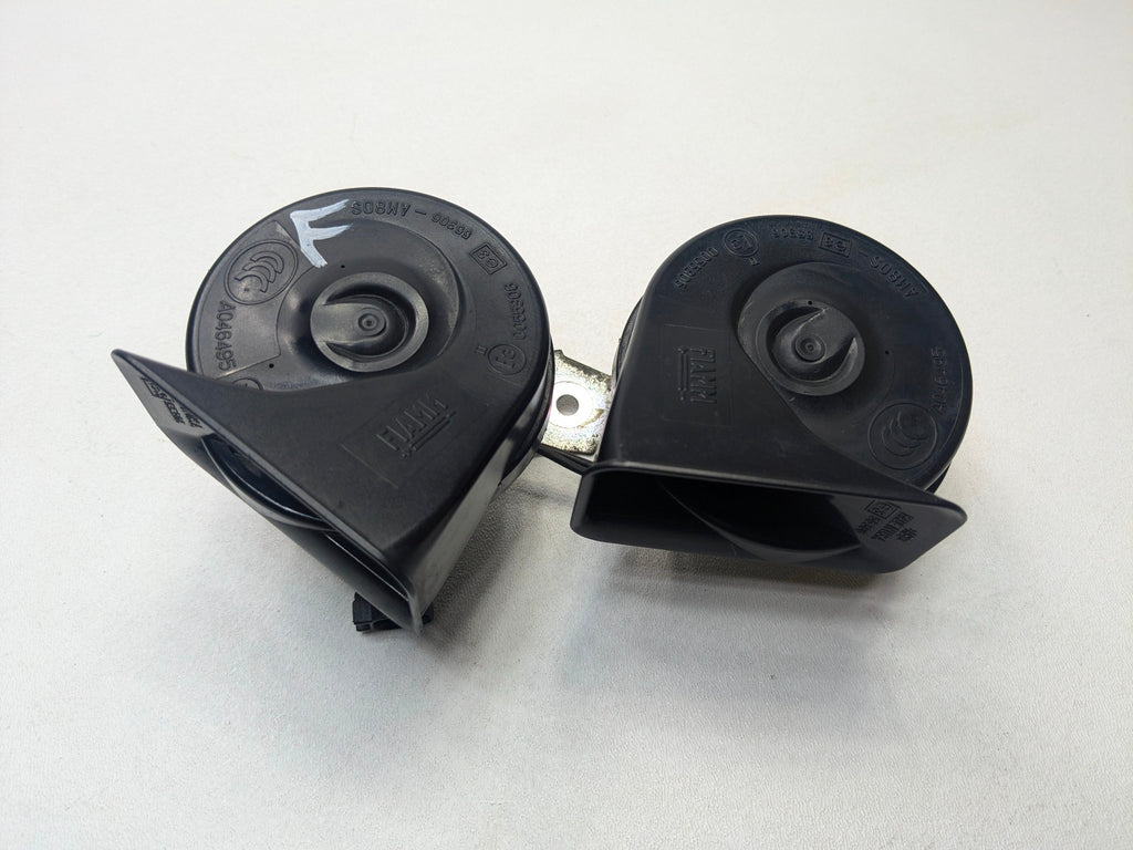 2009 - 2012 OEM FORD FLEX HIGH AND LOW DUAL TONE NOTE HORN SIGNAL