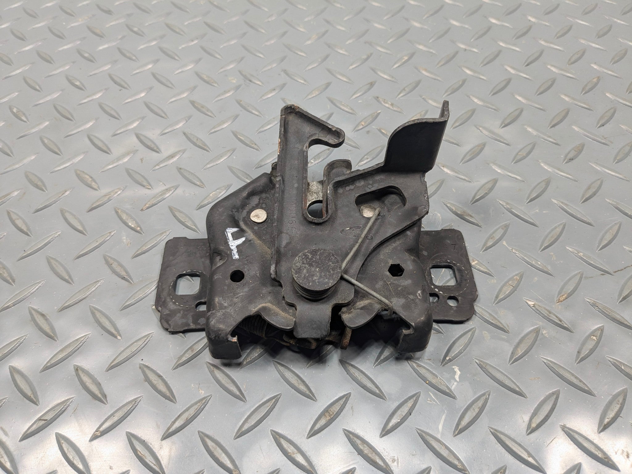 2009 - 2012 OEM FORD FLEX FRONT HOOD RELEASE LATCH LOCK ACTUATOR