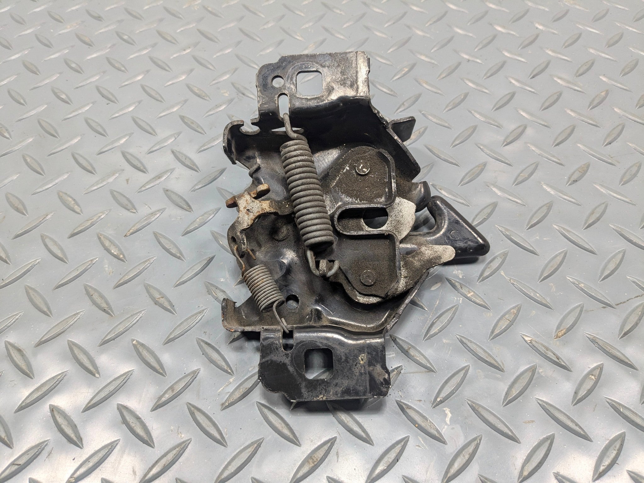 2009 - 2012 OEM FORD FLEX FRONT HOOD RELEASE LATCH LOCK ACTUATOR