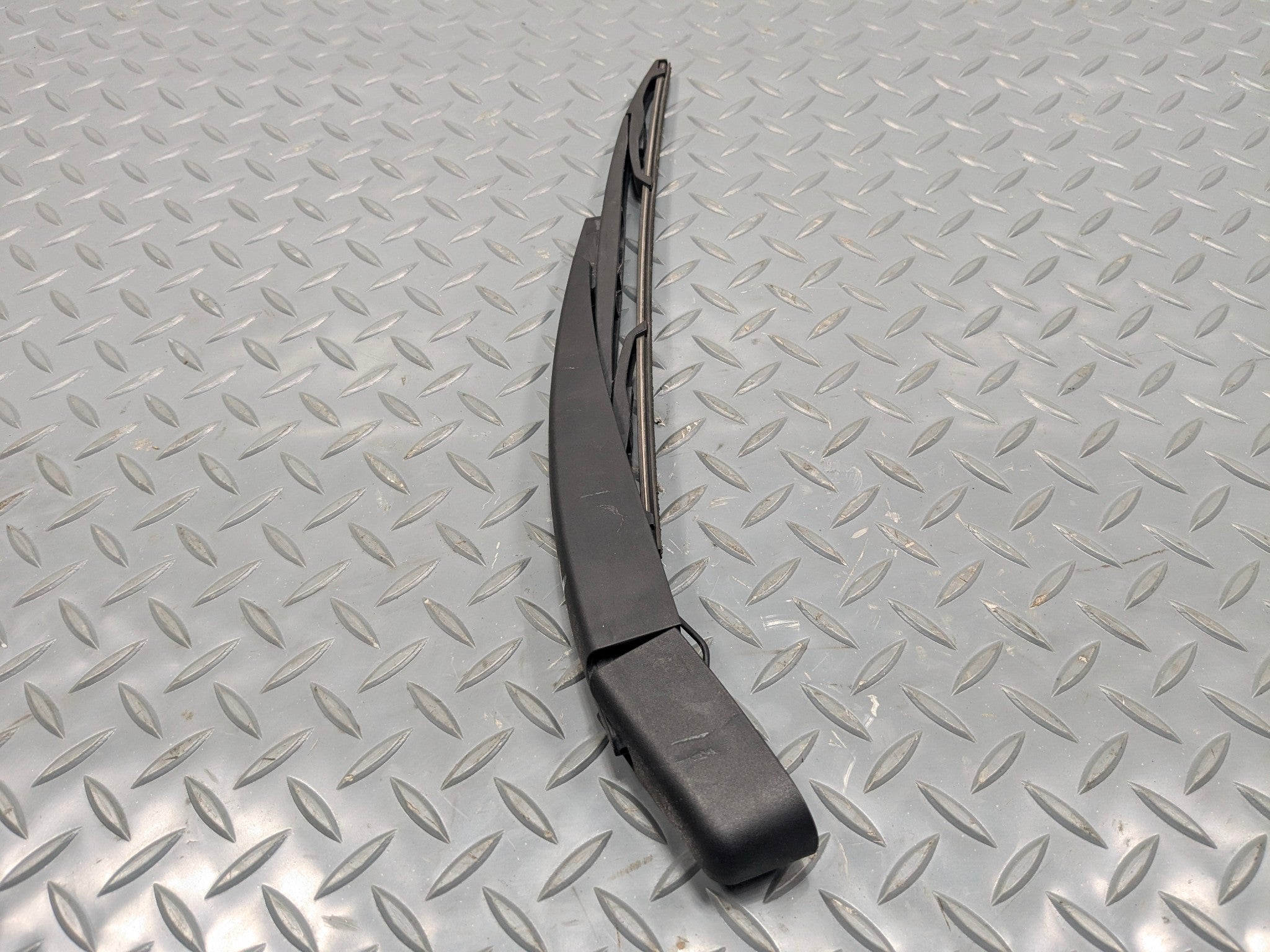 2009 - 2012 OEM FORD FLEX REAR WINDSHIELD GLASS WIPER ARM WITH BLADE