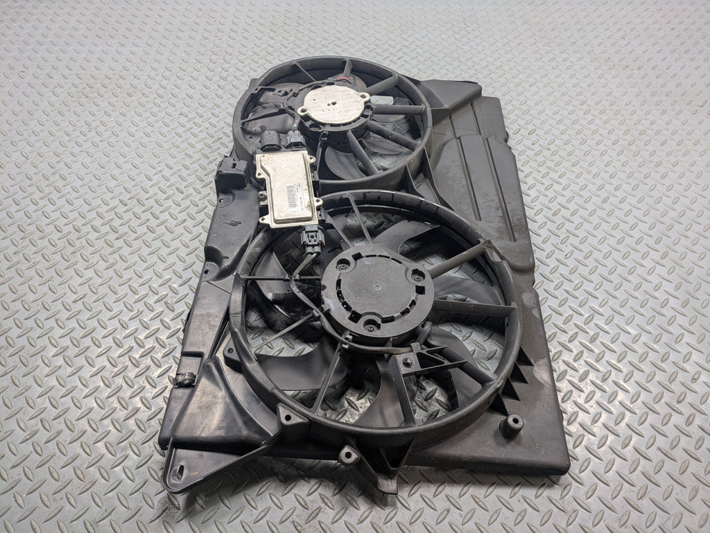 2009 - 2012 OEM FORD FLEX DUAL ELECTRIC COOLING RADIATOR FAN AND MOTOR ASSEMBLY