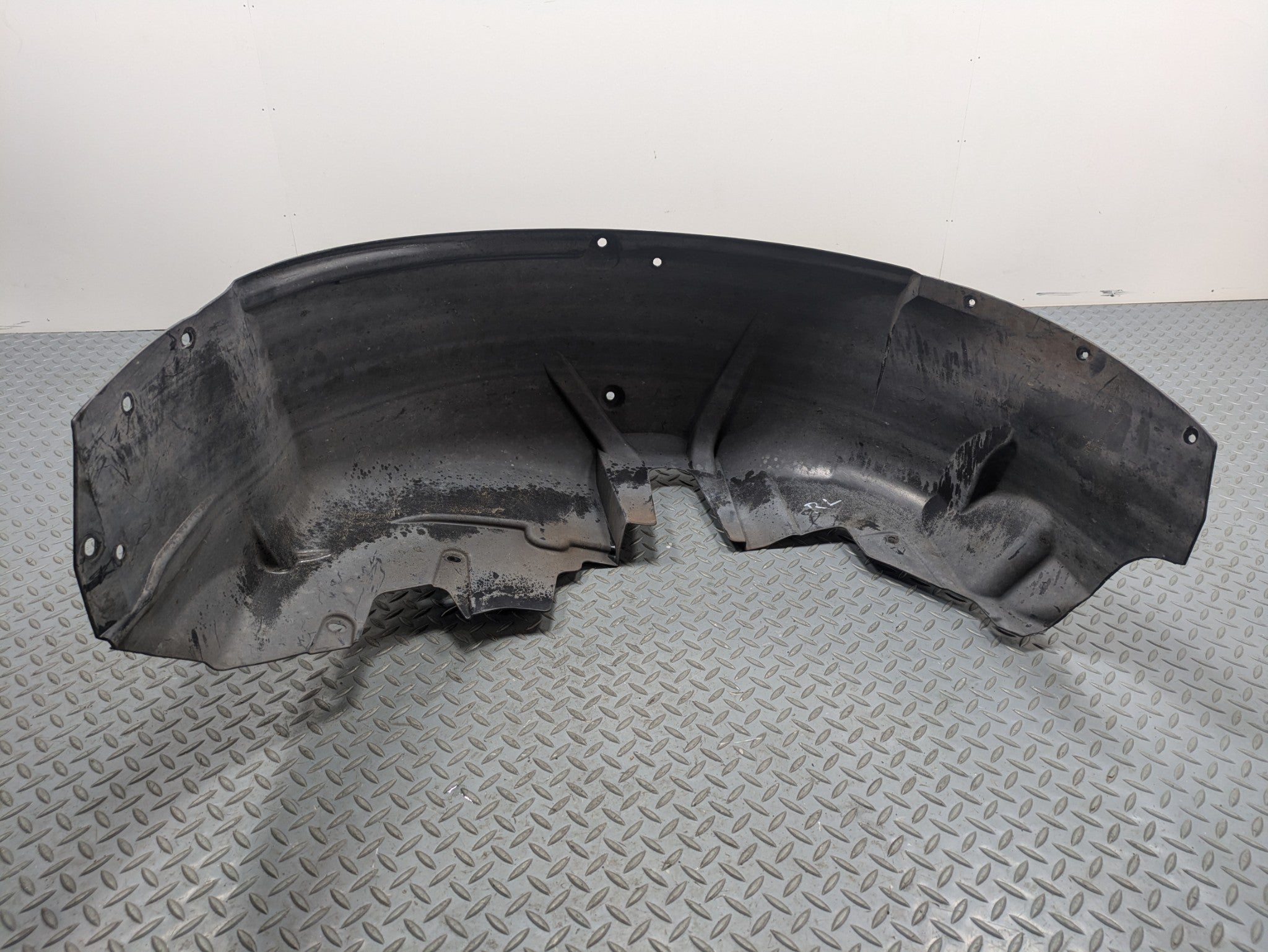 2009 - 2012 OEM FORD FLEX REAR LEFT FENDER SPLASH INNER LINER SHIELD COVER
