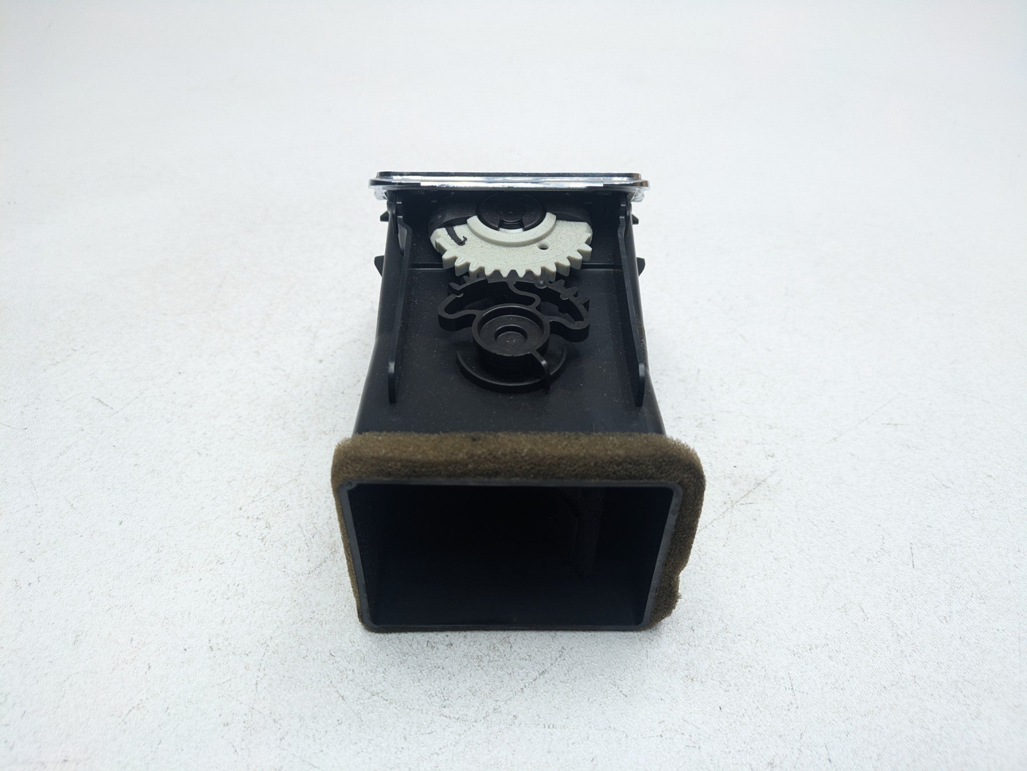 2009 - 2012 OEM FORD FLEX FRONT LEFT DRIVER SIDE DASHBOARD AC AND HEATER VENT