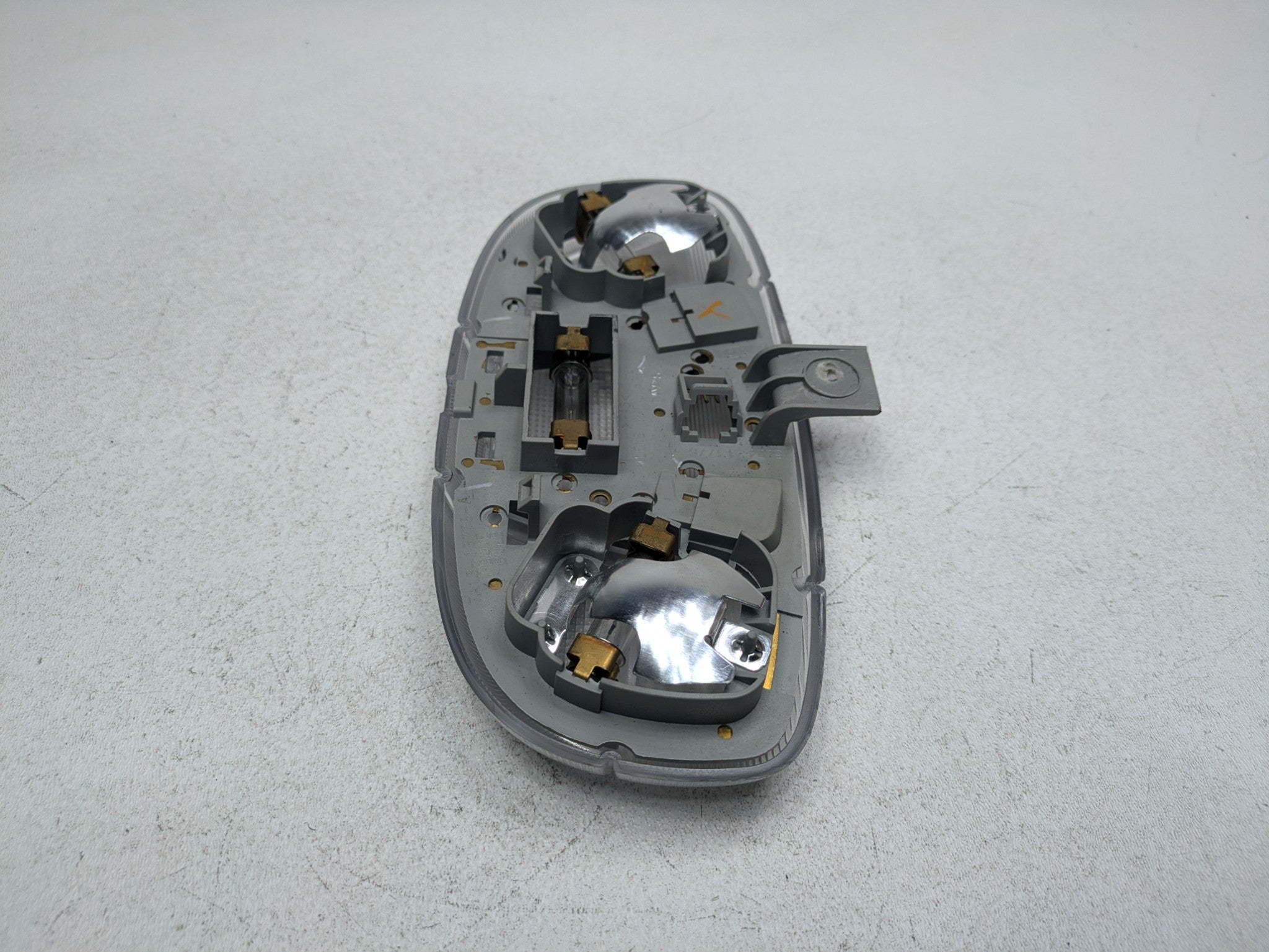 2009 - 2012 OEM FORD FLEX REAR ROOF OVERHEAD INTERIOR DOME LIGHT ASSEMBLY