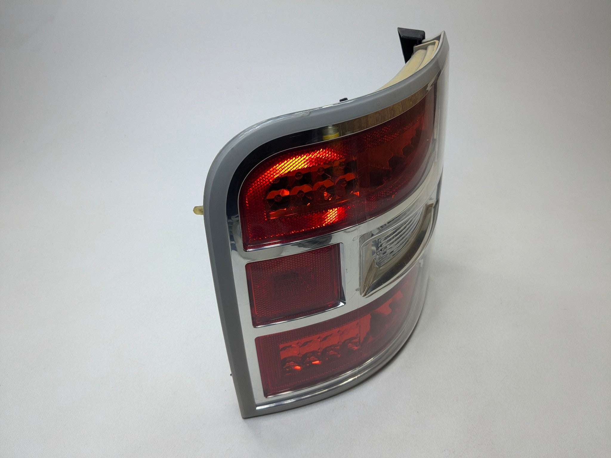 2009 - 2012 OEM FORD FLEX REAR LEFT DRIVER SIDE LED TAIL LIGHT ASSEMBLY
