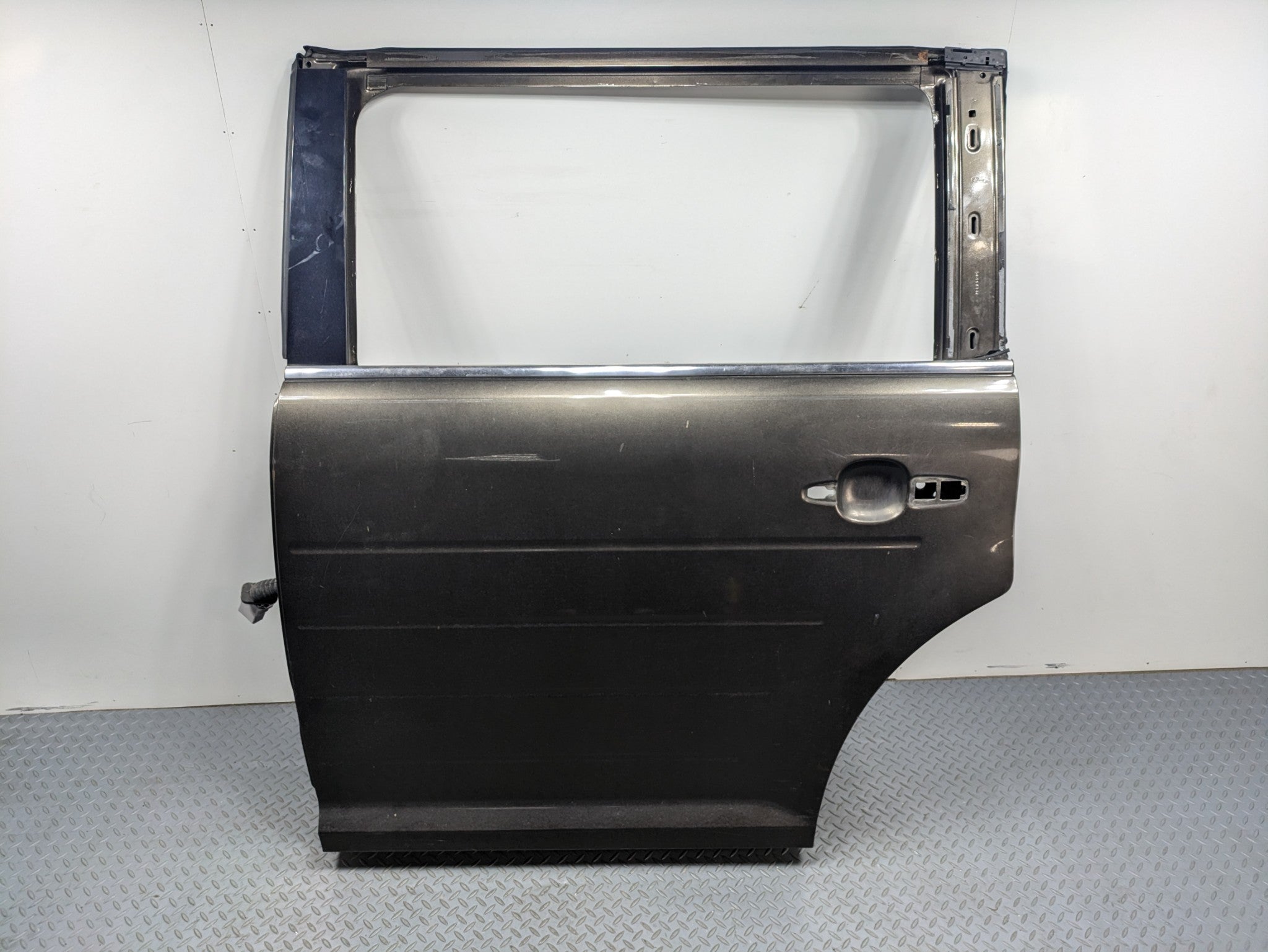 2009 - 2012 OEM FORD FLEX REAR LEFT DRIVER SIDE DOOR SHELL PANEL GRAY