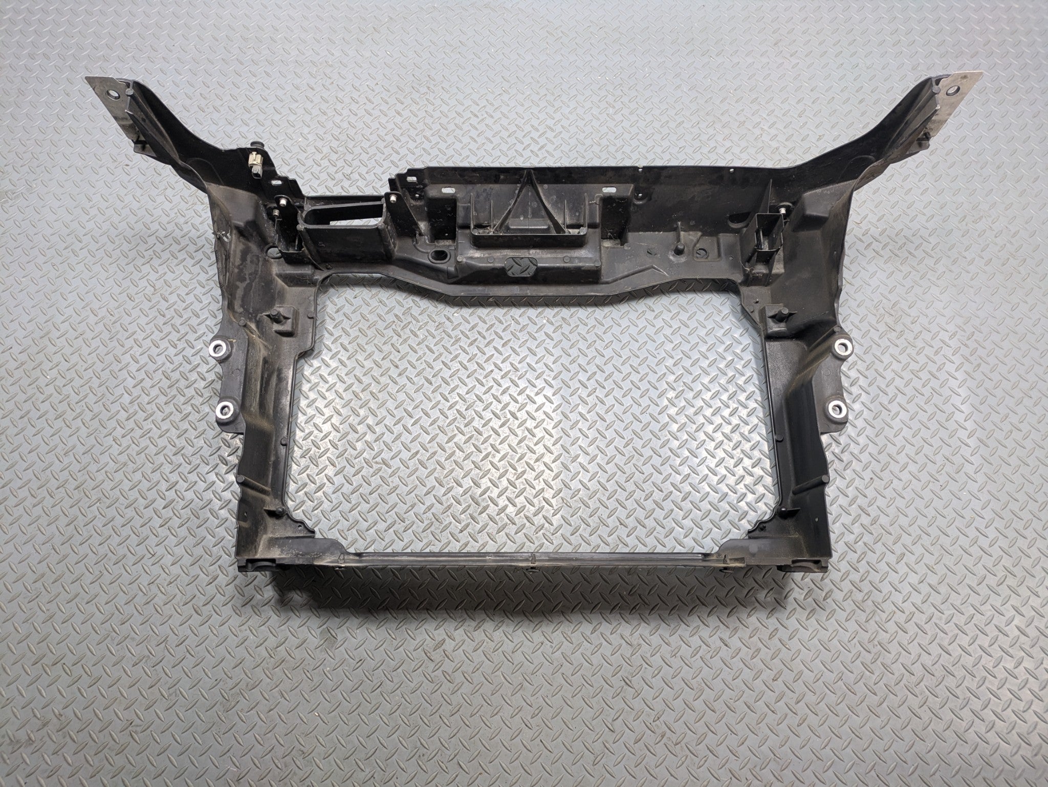 2009 - 2012 OEM FORD FLEX FRONT RADIATOR CORE SUPPORT ASSEMBLY