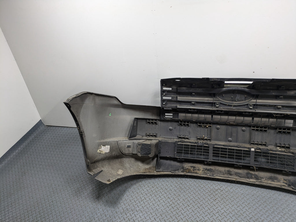 2009 - 2012 OEM FORD FLEX FRONT BUMPER COVER PANEL WITH GRILLE ASSEMBLY