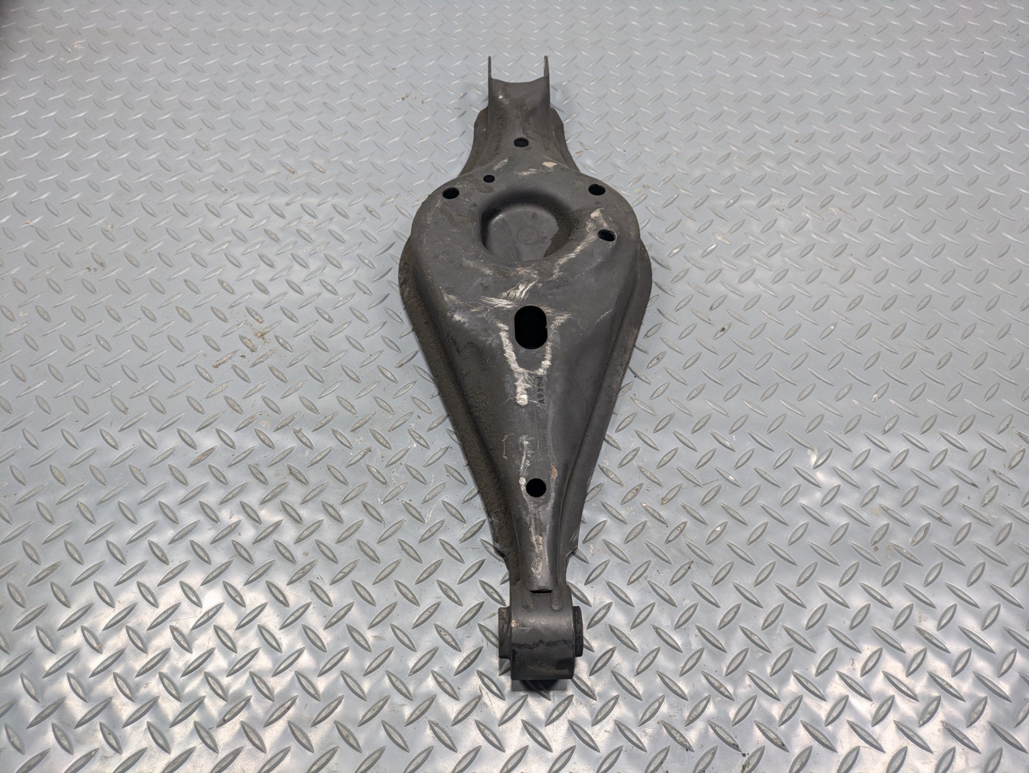 2009 - 2012 OEM FORD FLEX REAR LEFT DRIVER SIDE LOWER CONTROL ARM SPRING PERCH