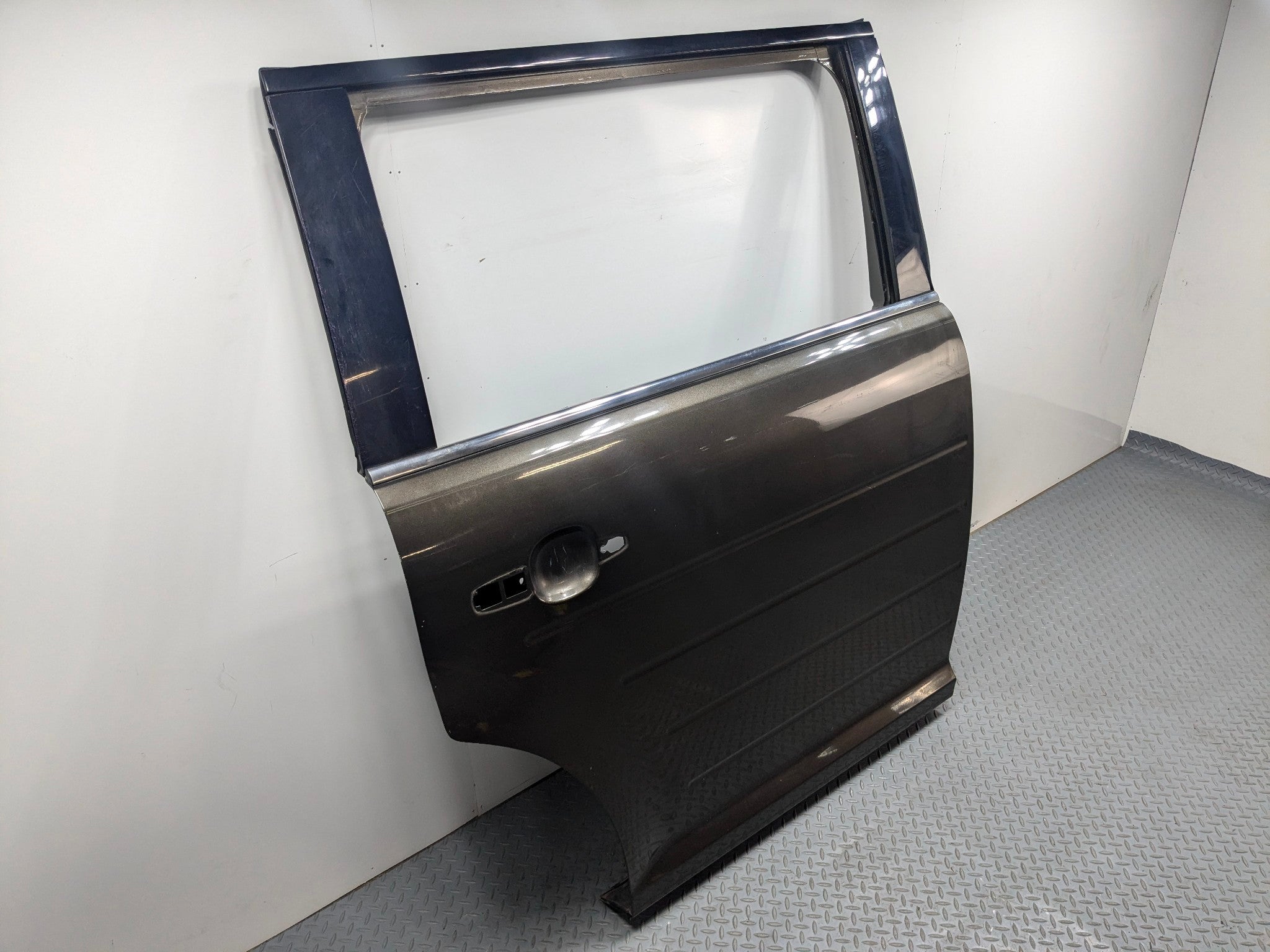 2009 - 2012 OEM FORD FLEX REAR RIGHT PASSENGER SIDE DOOR SHELL PANEL GRAY