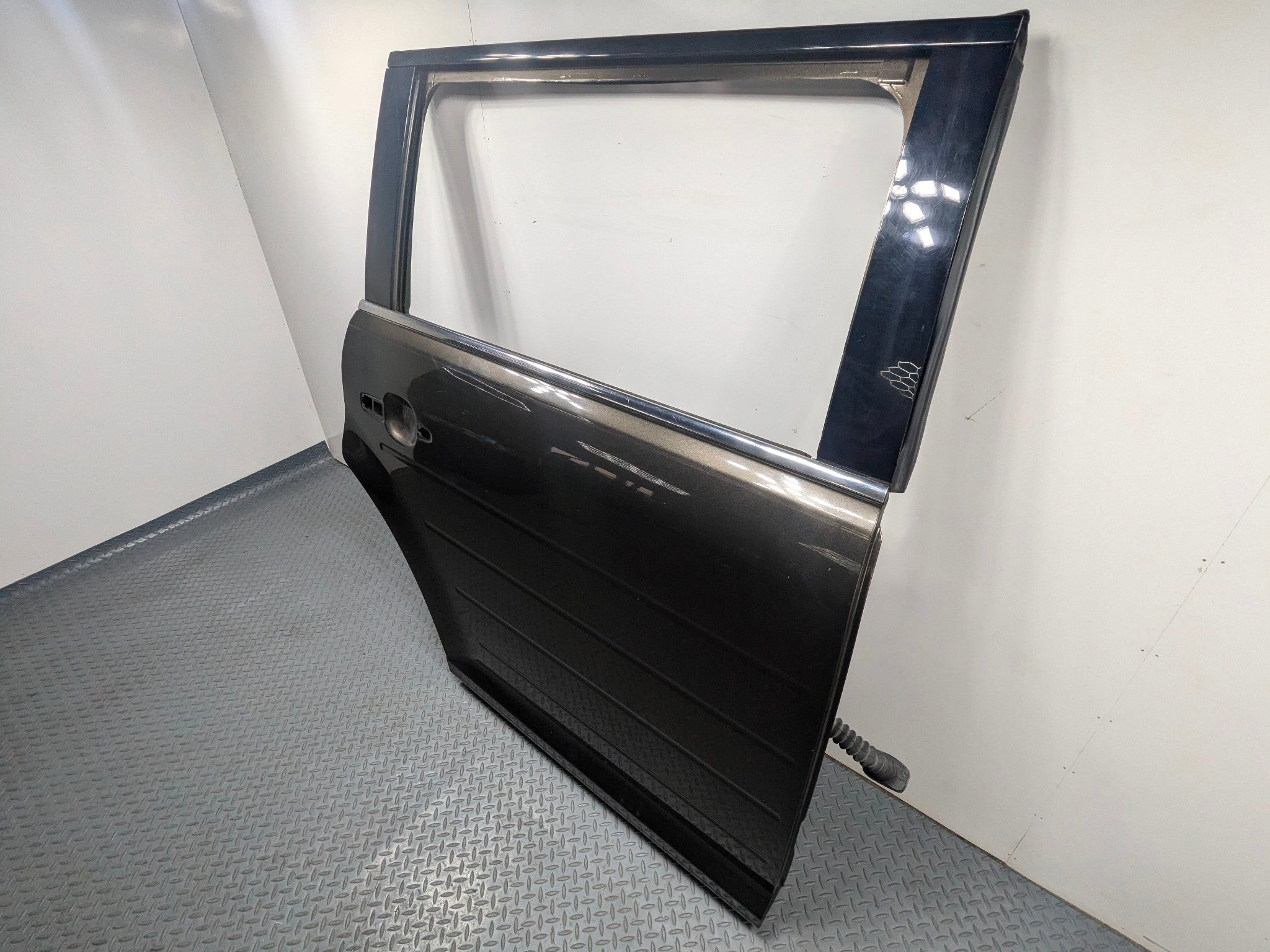 2009 - 2012 OEM FORD FLEX REAR RIGHT PASSENGER SIDE DOOR SHELL PANEL GRAY