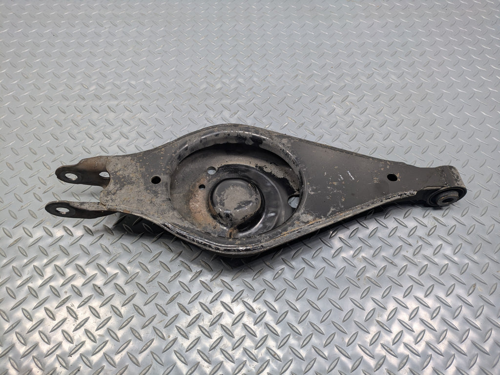 09 - 12 OEM FORD FLEX REAR RIGHT PASSENGER SIDE LOWER CONTROL ARM SPRING PERCH