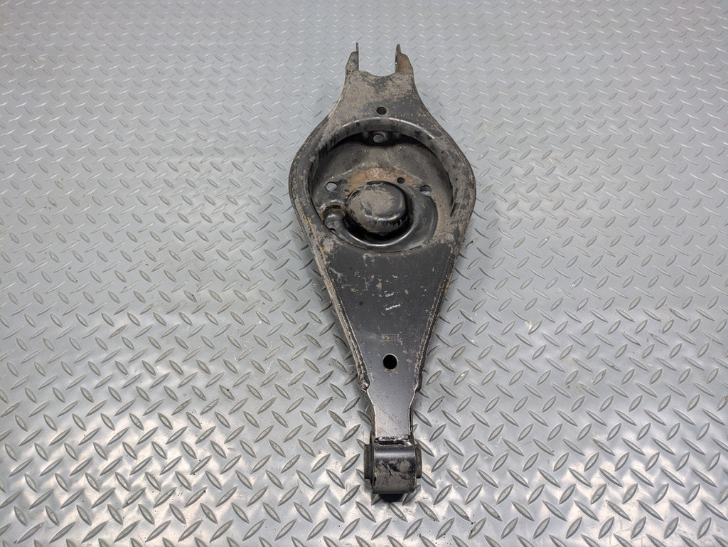 09 - 12 OEM FORD FLEX REAR RIGHT PASSENGER SIDE LOWER CONTROL ARM SPRING PERCH