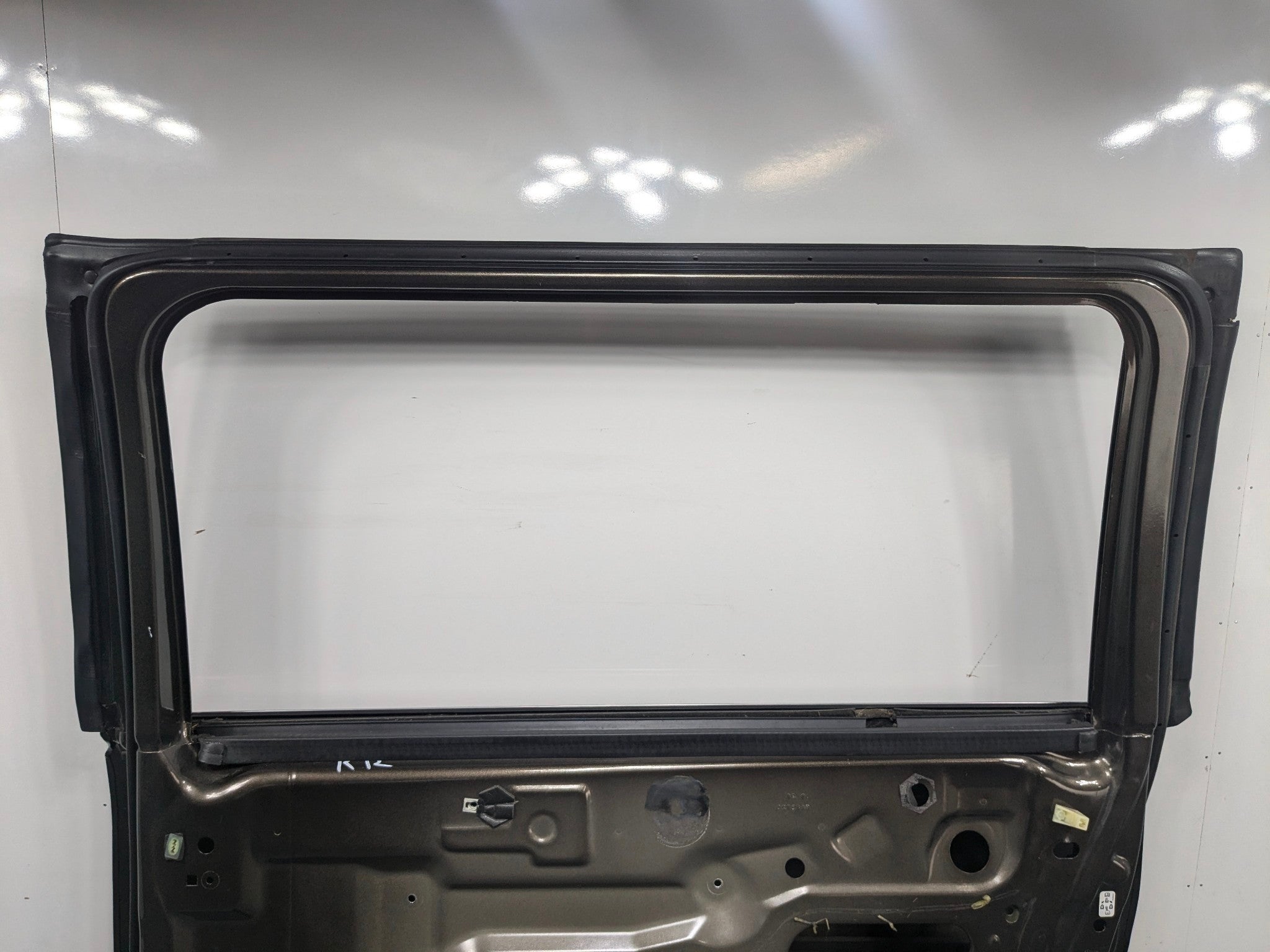 2009 - 2012 OEM FORD FLEX REAR RIGHT PASSENGER SIDE DOOR SHELL PANEL GRAY