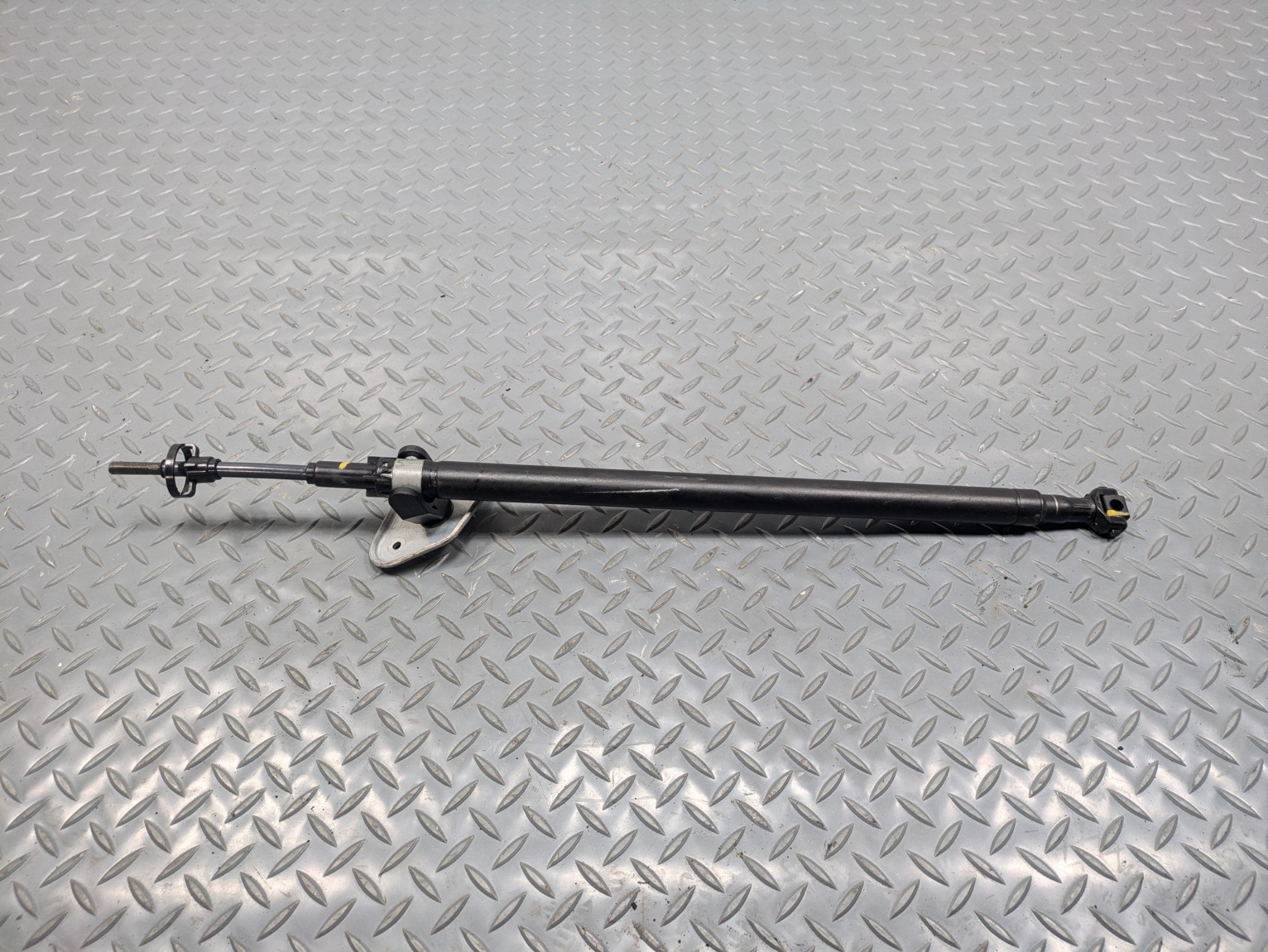 2009 - 2012 OEM FORD FLEX POWER LIFTGATE TAILGATE LATCH SUPPORT ROD BRACKET