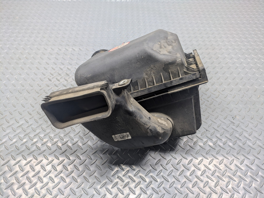 2009 - 2012 OEM FORD FLEX TURBO AIR CLEANER INTAKE BOX ASSEMBLY