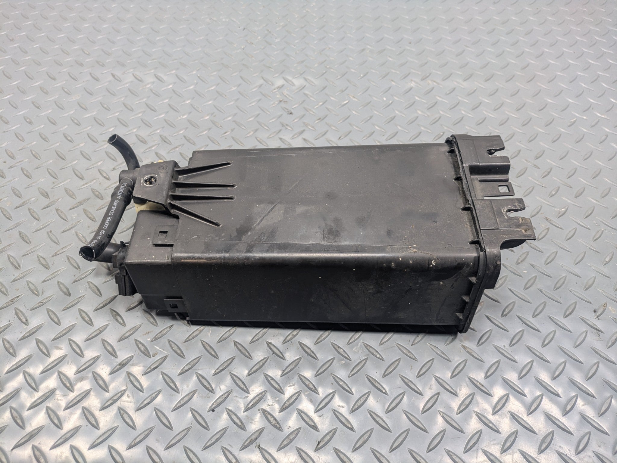 2009 - 2012 OEM FORD FLEX FUEL EMISSION EVAPORATOR CHARCOAL VAPOR CANISTER