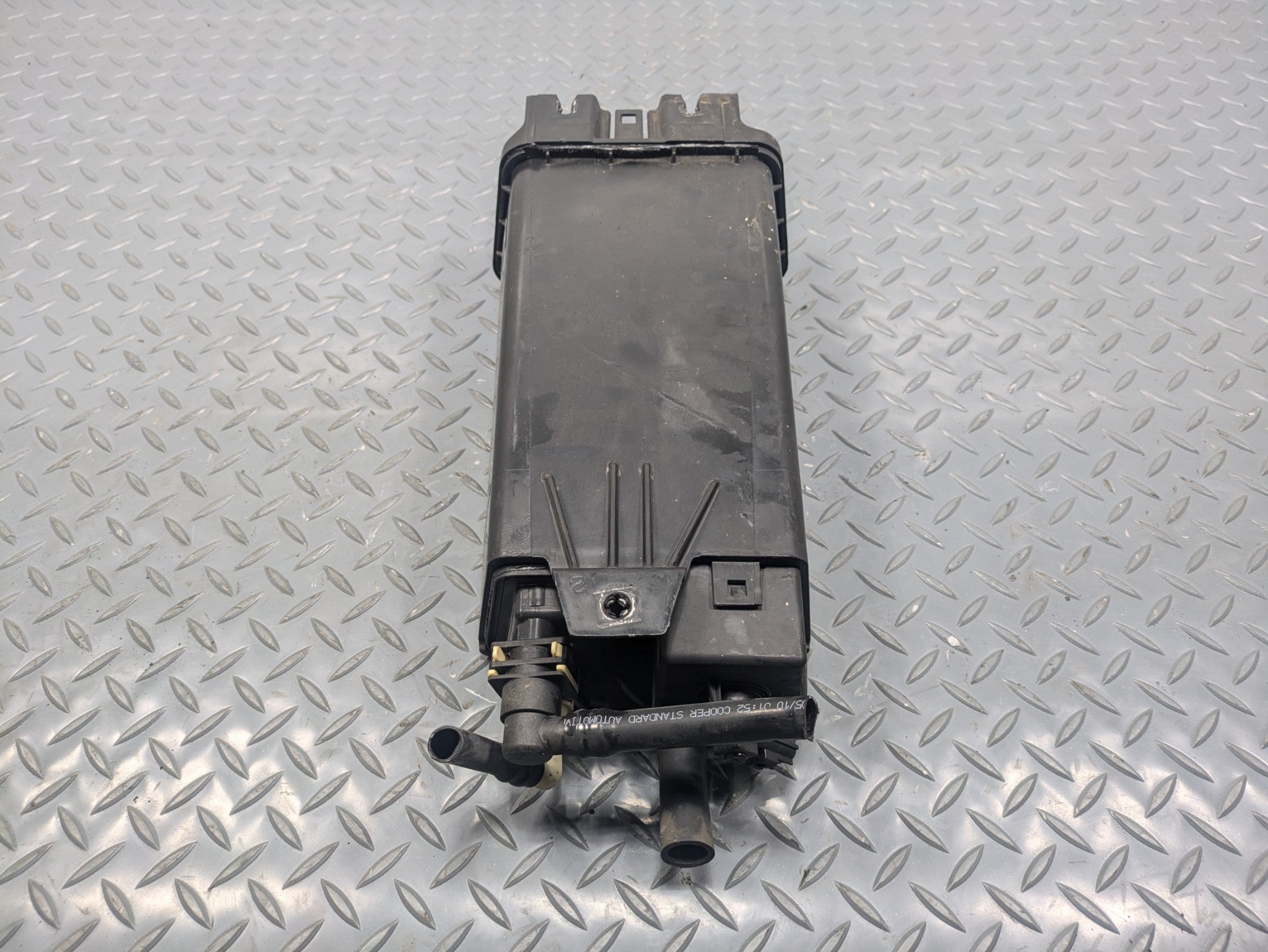 2009 - 2012 OEM FORD FLEX FUEL EMISSION EVAPORATOR CHARCOAL VAPOR CANISTER