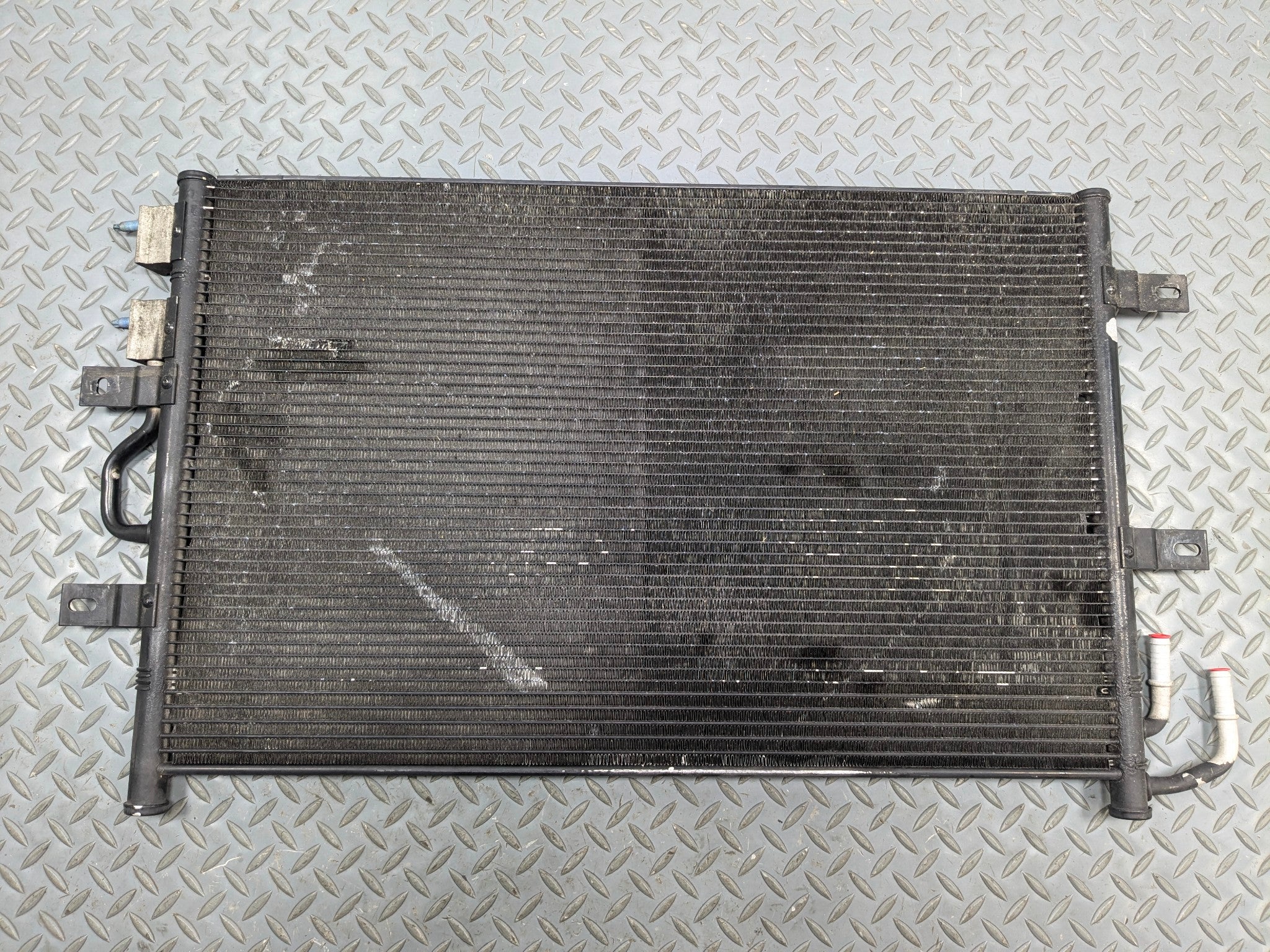 2009 - 2012 OEM FORD FLEX AIR CONDITIONER CONDENSER ASSEMBLY