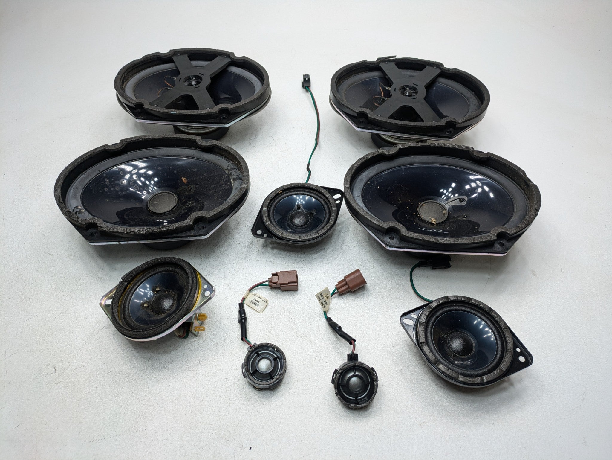 2009 - 2012 OEM FORD FLEX FRONT AND REAR SPEAKER SET ASSEMBLY