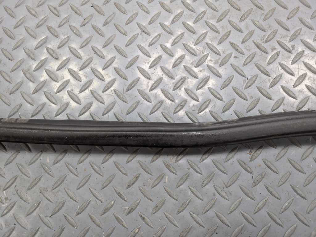 2009 - 2012 OEM FORD FLEX REAR TRUNK LIFTGATE DOOR SEAL WEATHERSTRIP RUBBER