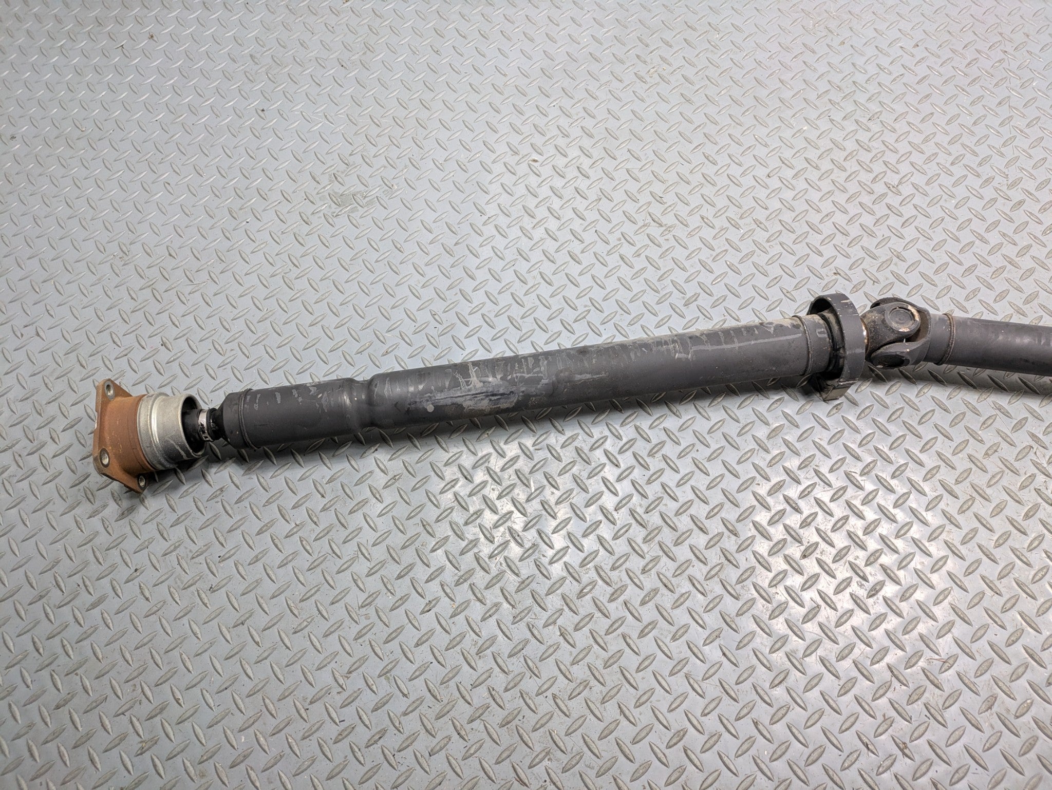 2009 - 2012 OEM FORD FLEX REAR DRIVE SHAFT CARDAN PROPELLER ASSEMBLY