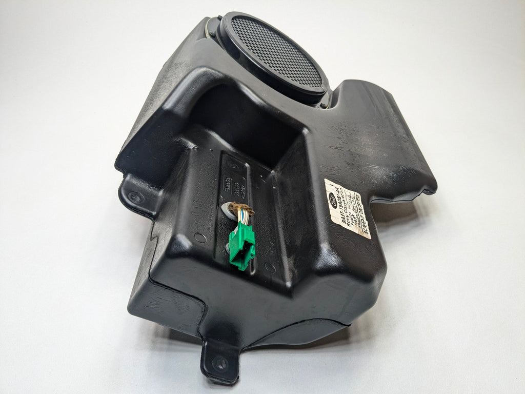 2009 - 2012 OEM FORD FLEX SUBWOOFER SPEAKER BOX ASSEMBLY