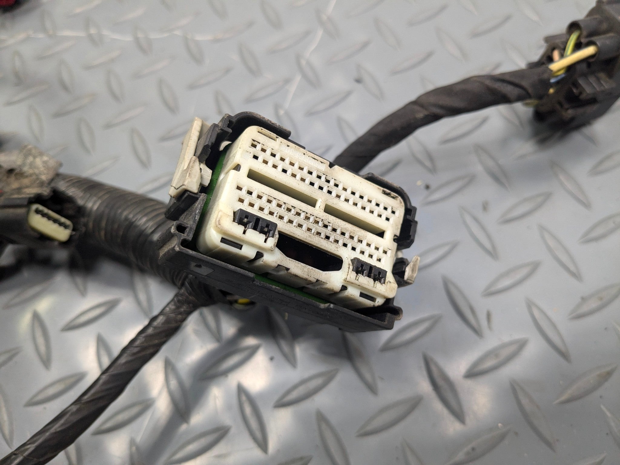 2009 - 2012 OEM FORD FLEX INTERIOR UNDER HOOD WIRE HARNESS ASSEMBLY