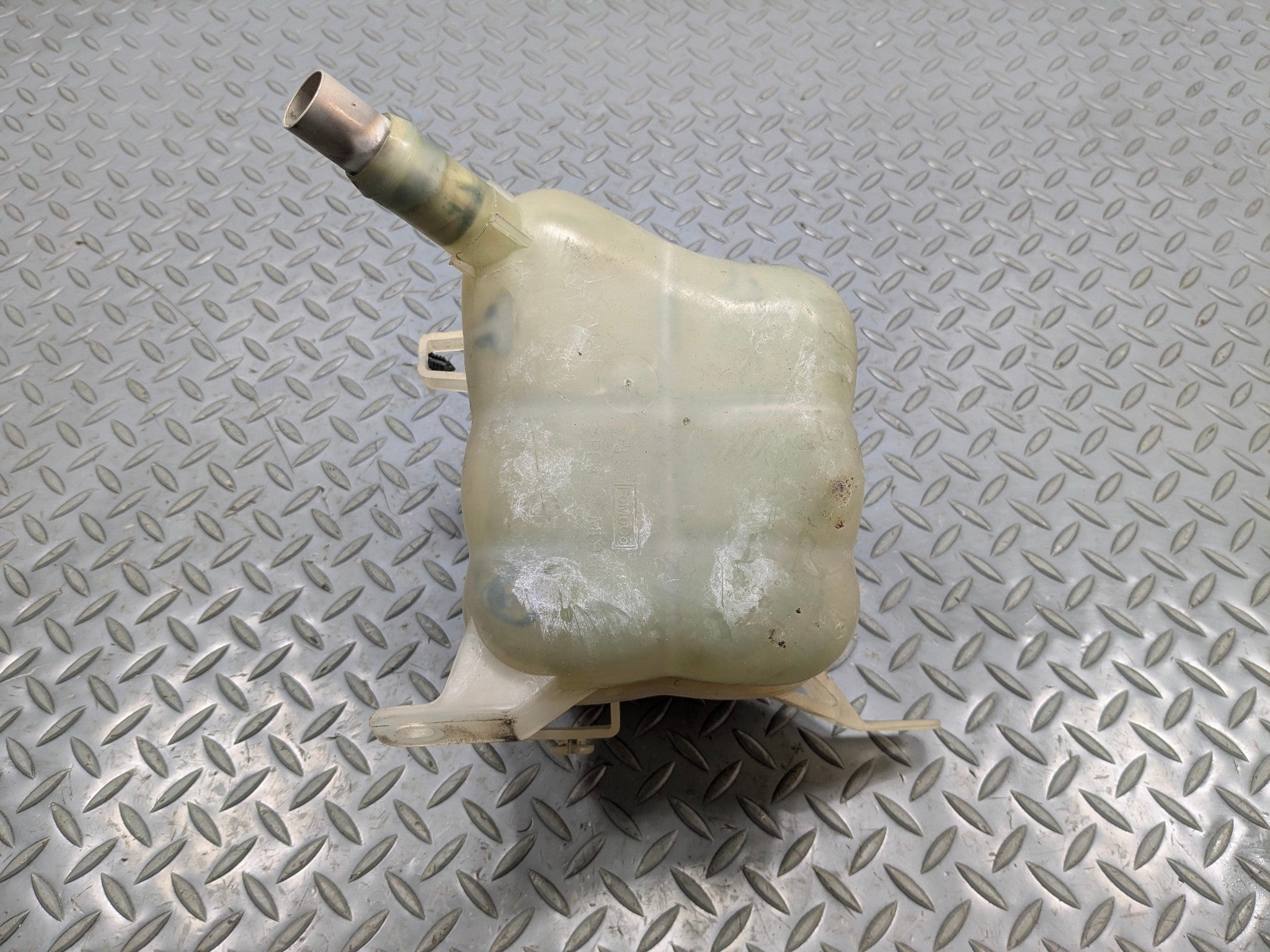 2009 - 2012 OEM FORD FLEX ENGINE COOLANT RECOVERY RESERVOIR TANK BOTTLE