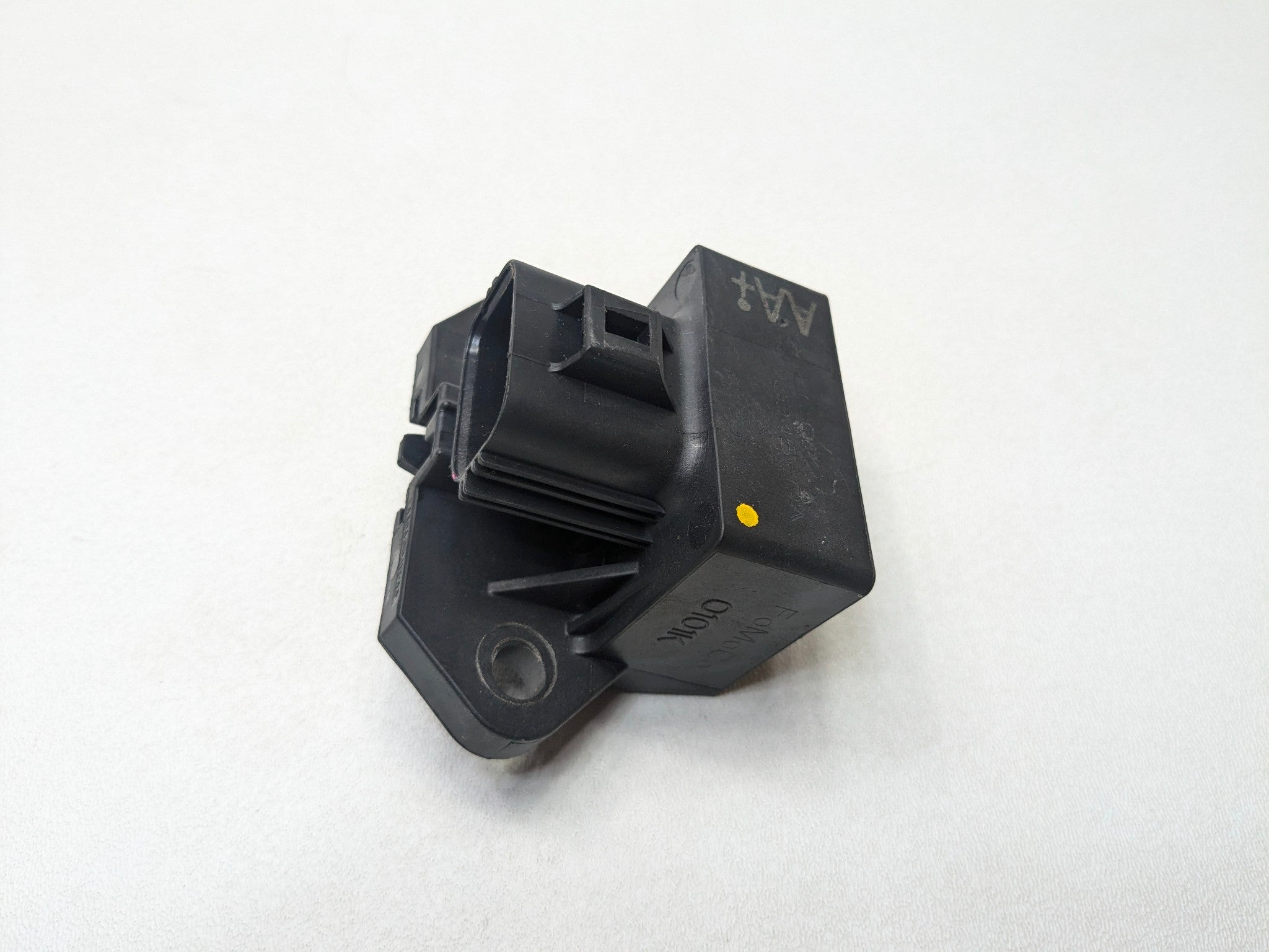 2009 - 2012 OEM FORD FLEX FUEL PUMP CONTROL RELAY MODULE UNIT