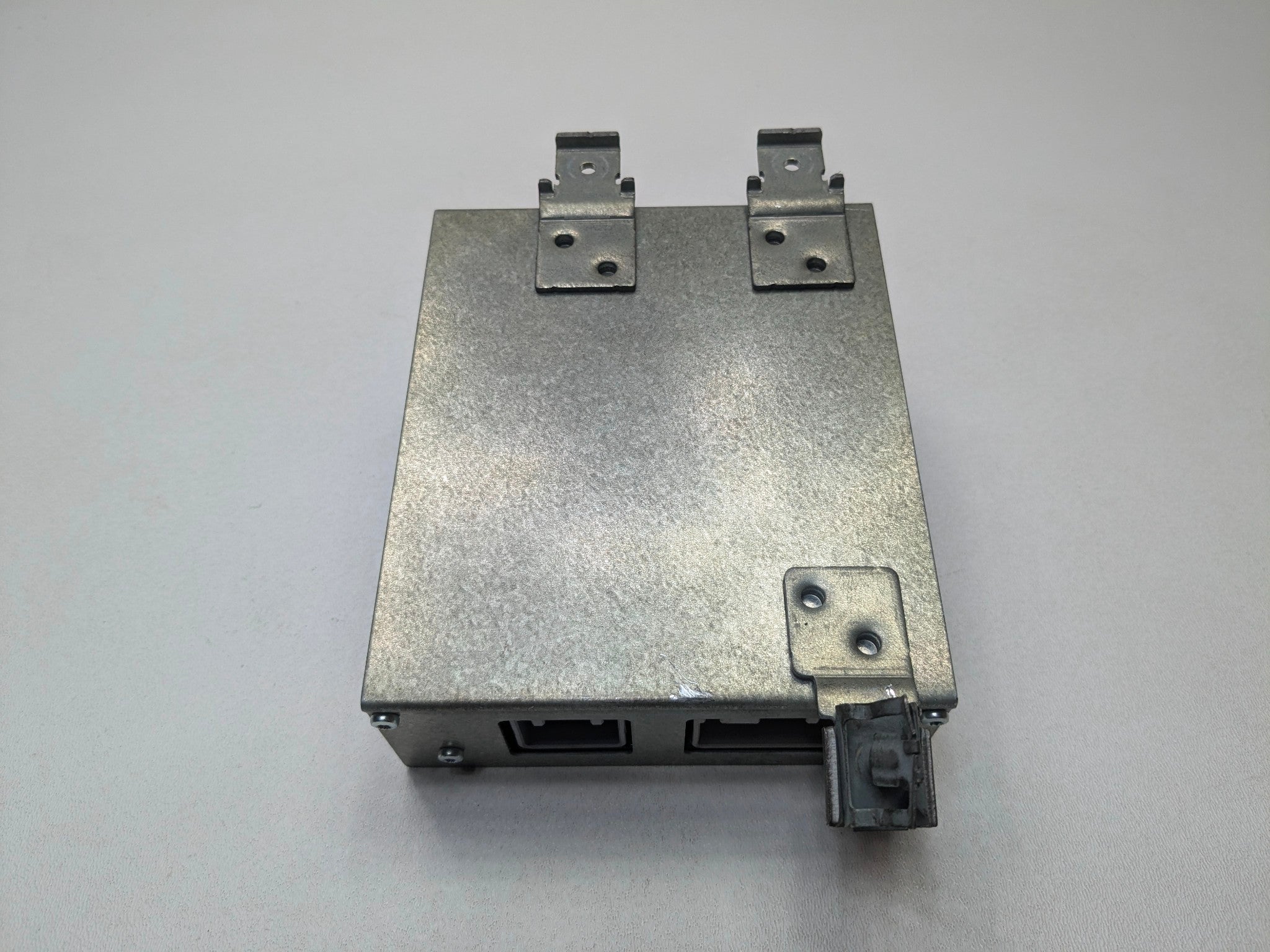 2009 - 2012 OEM FORD FLEX DC AC POWER INVERTER CONTROL MODULE UNIT