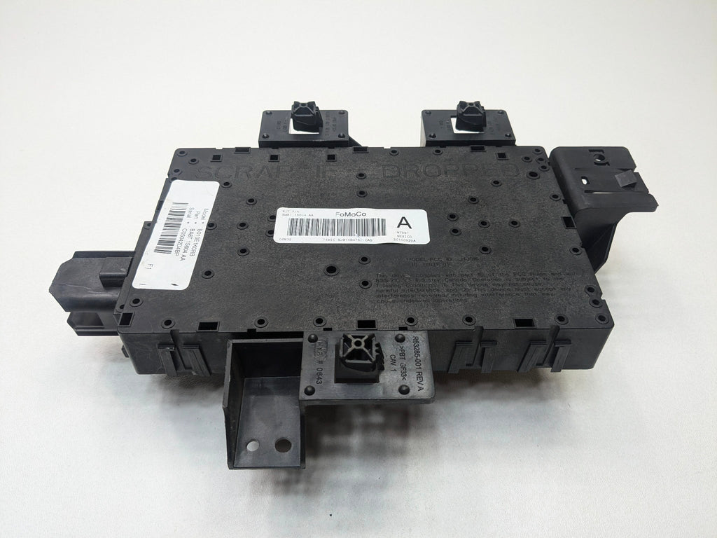 2009 - 2012 OEM FORD FLEX CABIN FUSE RELAY JUNCTION BOX ASSEMBLY