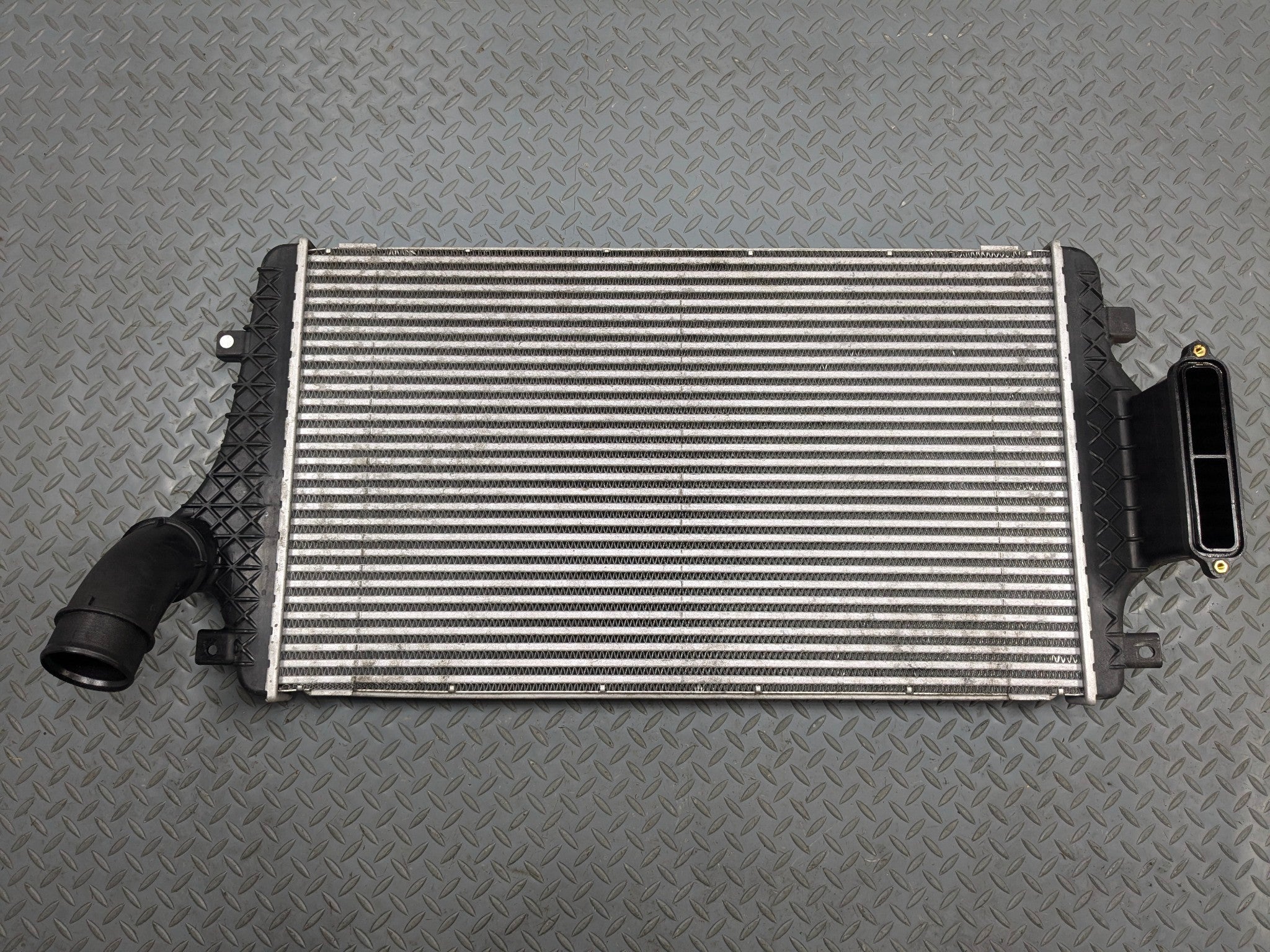 2009 - 2012 OEM FORD FLEX INTERCOOLER RADIATOR ASSEMBLY