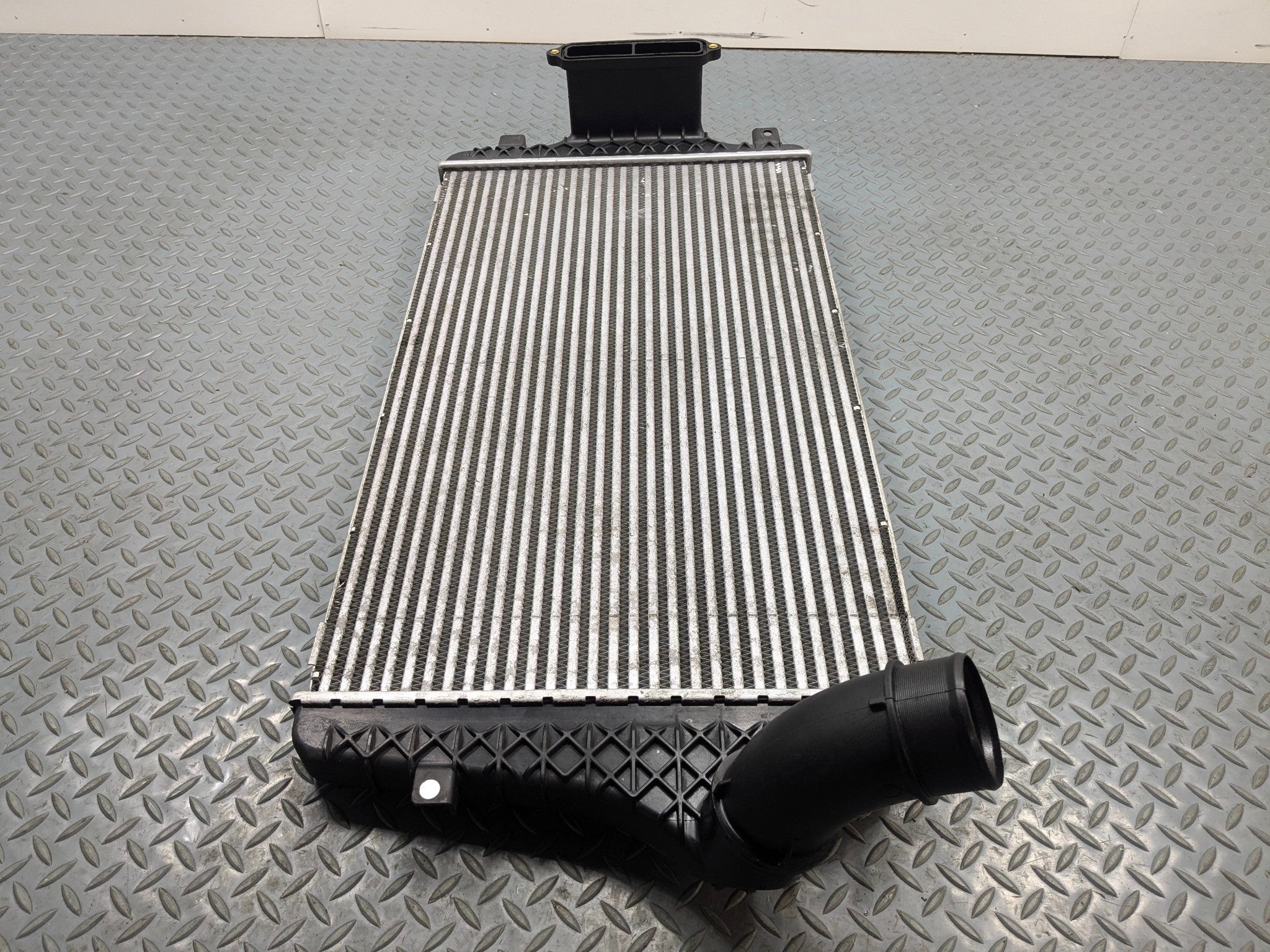 2009 - 2012 OEM FORD FLEX INTERCOOLER RADIATOR ASSEMBLY