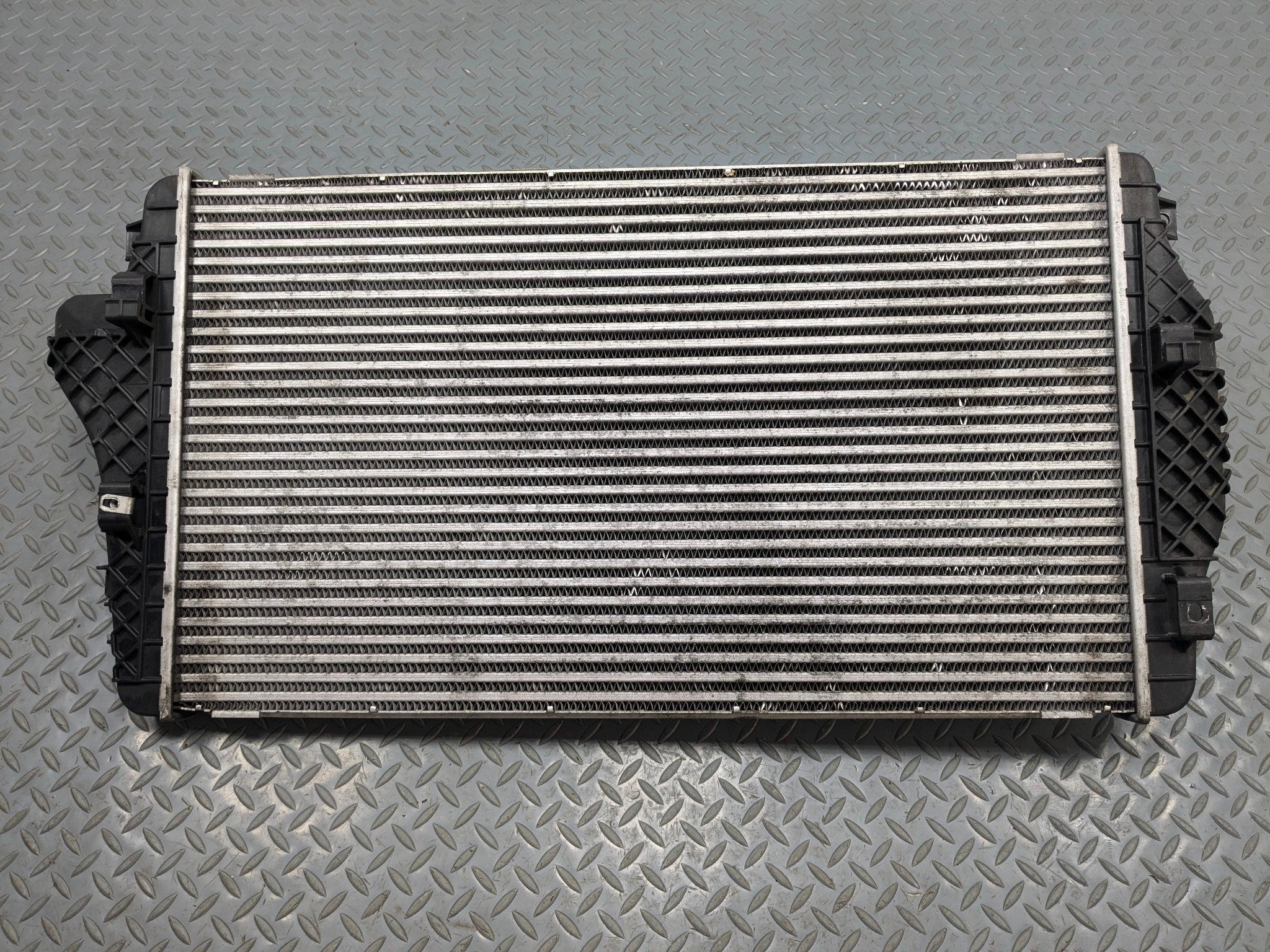 2009 - 2012 OEM FORD FLEX INTERCOOLER RADIATOR ASSEMBLY