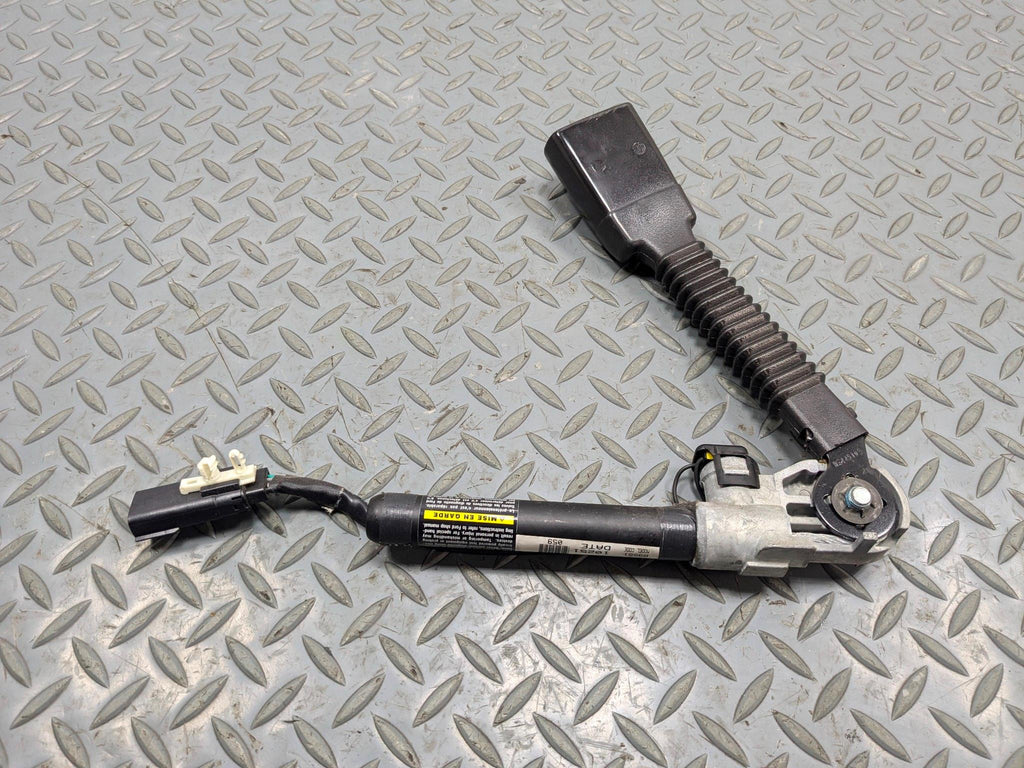 2009 - 2012 OEM FORD FLEX FRONT RIGHT SIDE SEAT BELT CLIP BUCKLE ASSEMBLY
