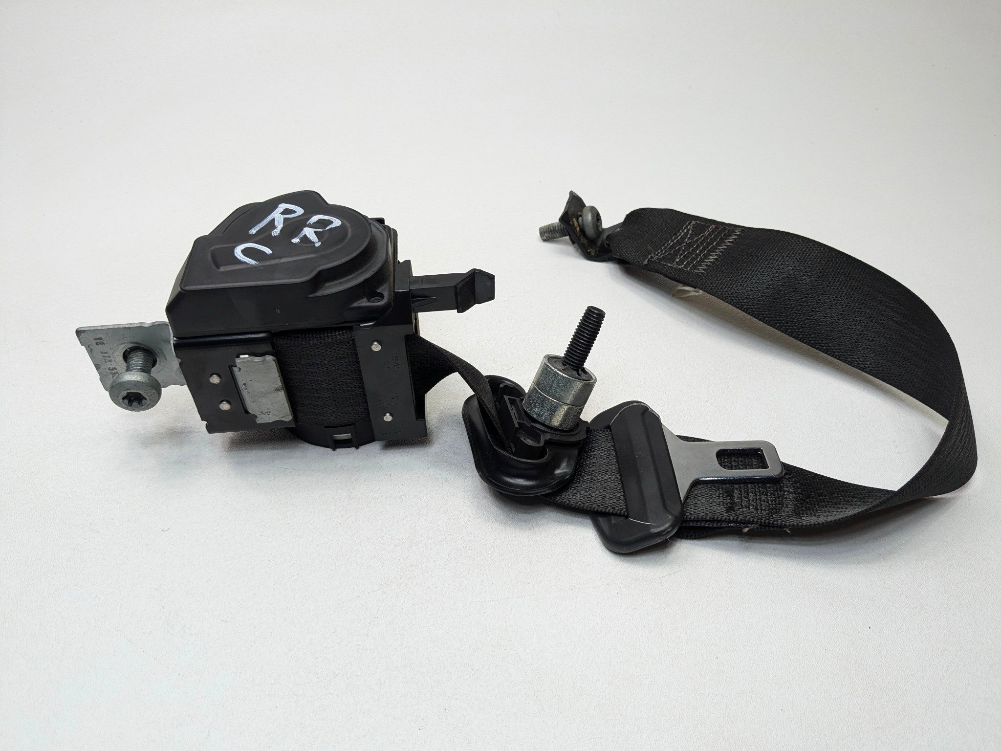 2009 - 2012 OEM FORD FLEX REAR RIGHT PASSENGER SIDE SEAT BELT RETRACTOR 2ND ROW