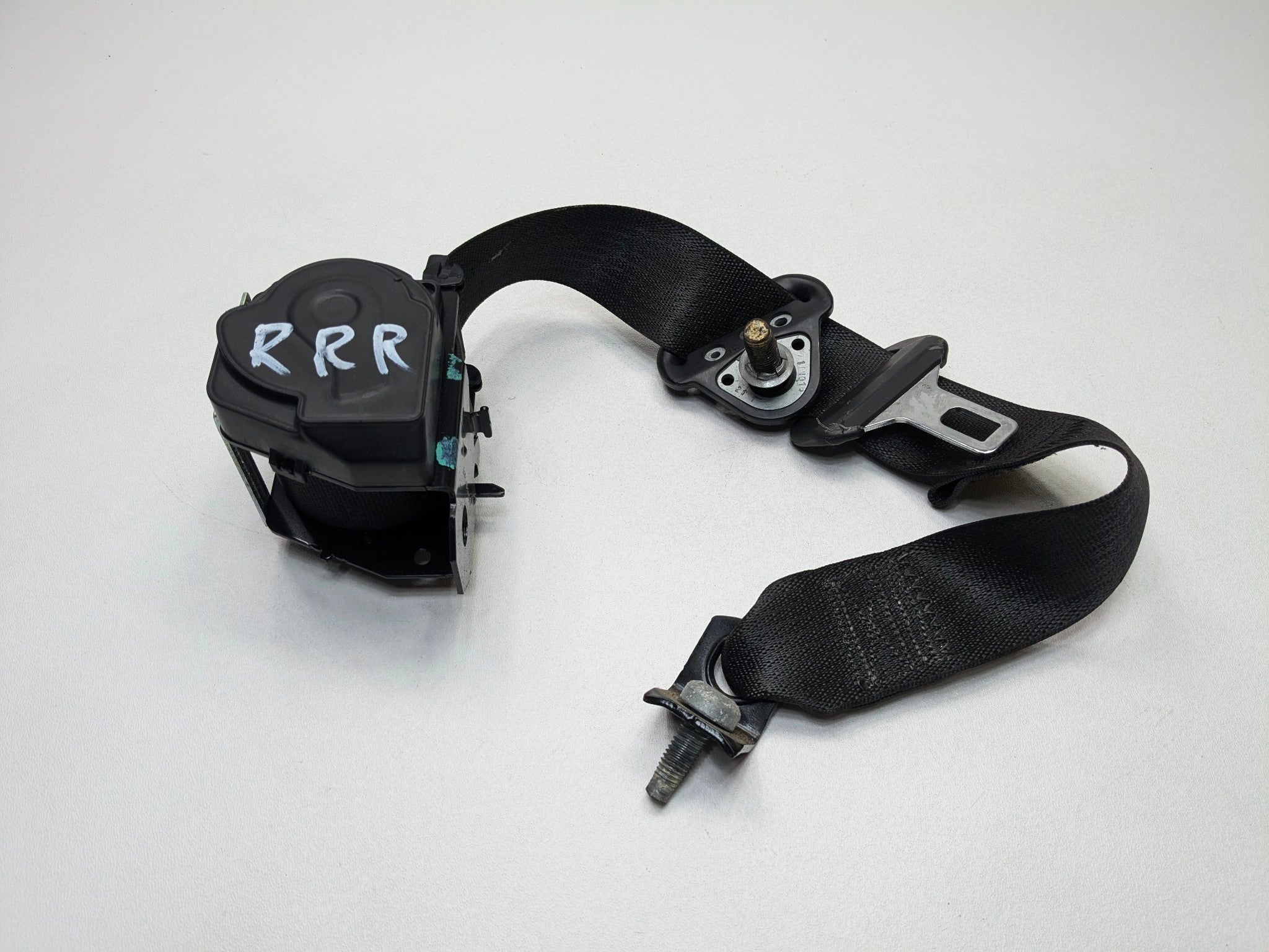 2009 - 2012 OEM FORD FLEX REAR RIGHT PASSENGER SIDE SEAT BELT RETRACTOR 3RD ROW