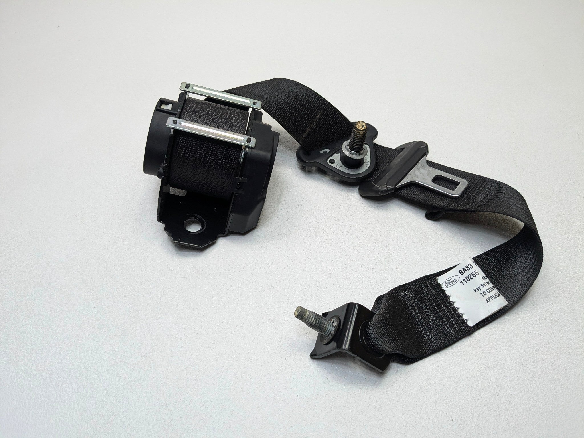 2009 - 2012 OEM FORD FLEX REAR RIGHT PASSENGER SIDE SEAT BELT RETRACTOR 3RD ROW