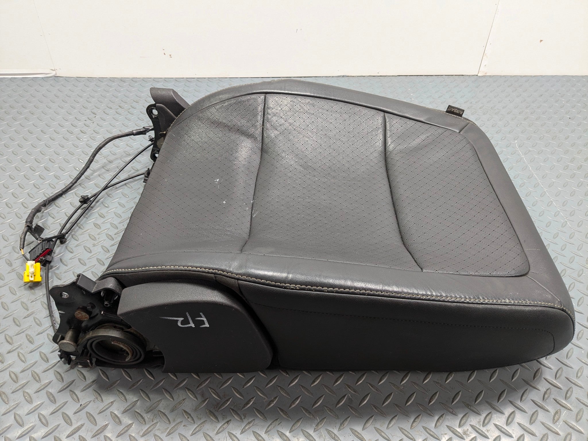 2009 - 2012 OEM FORD FLEX FRONT RIGHT SIDE UPPER SEAT CUSHION LEATHER BLACK
